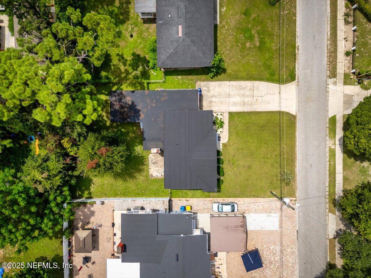 6564 ECTOR Place