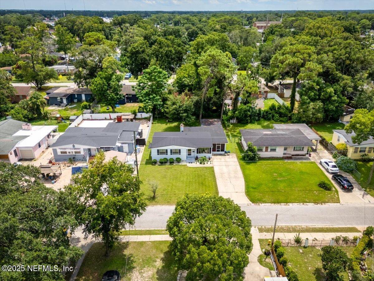 6564 ECTOR Place