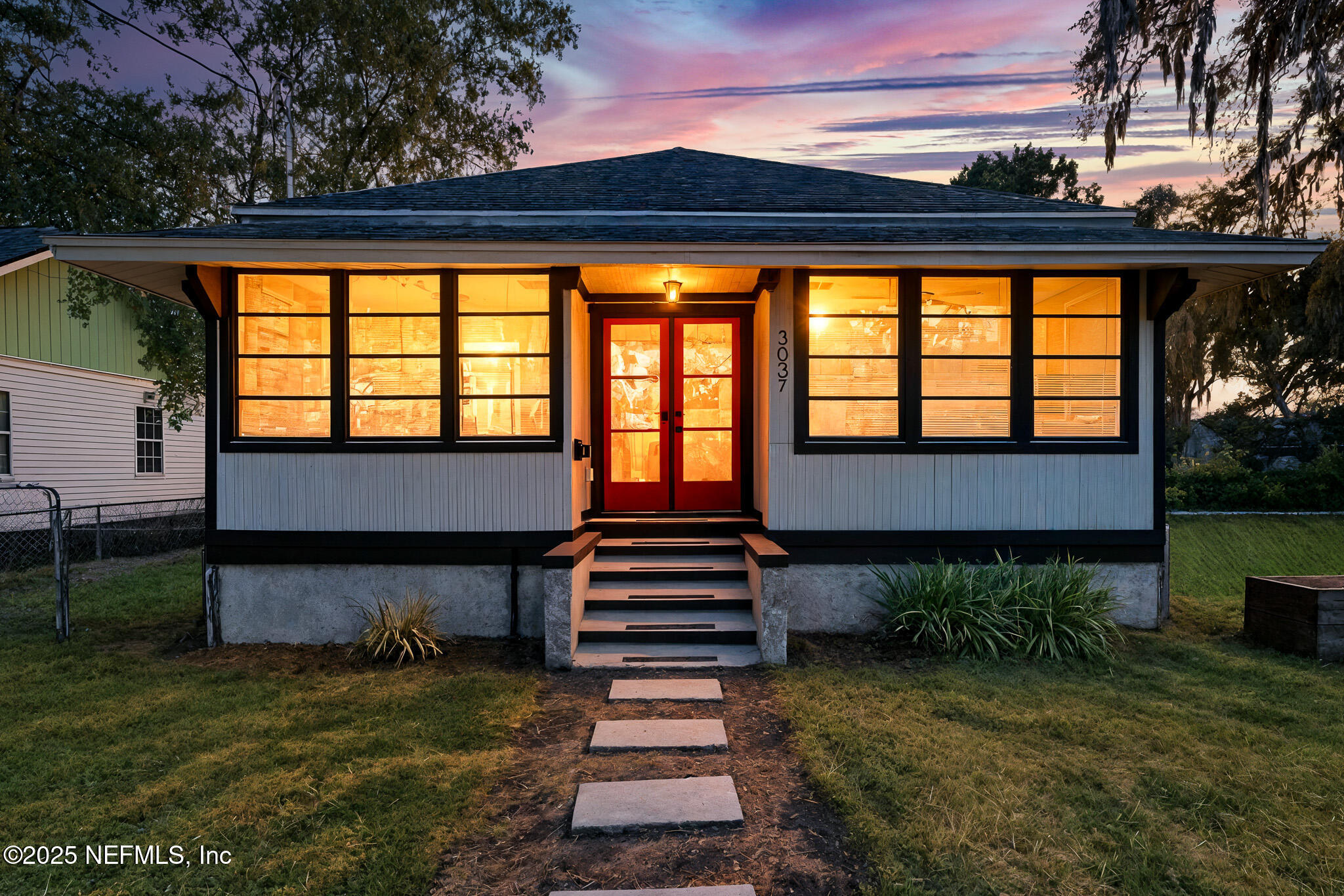 3037 GILMORE Street