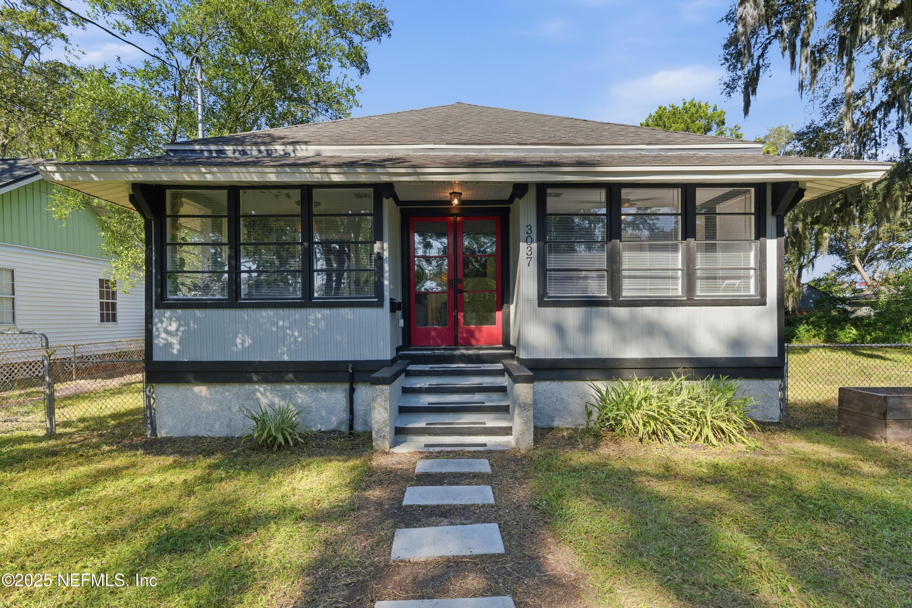 3037 GILMORE Street