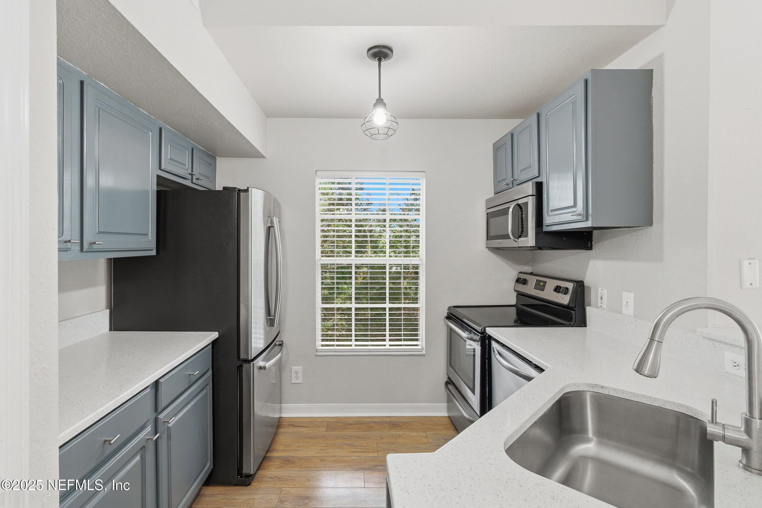 13700 RICHMOND PARK Drive N 607