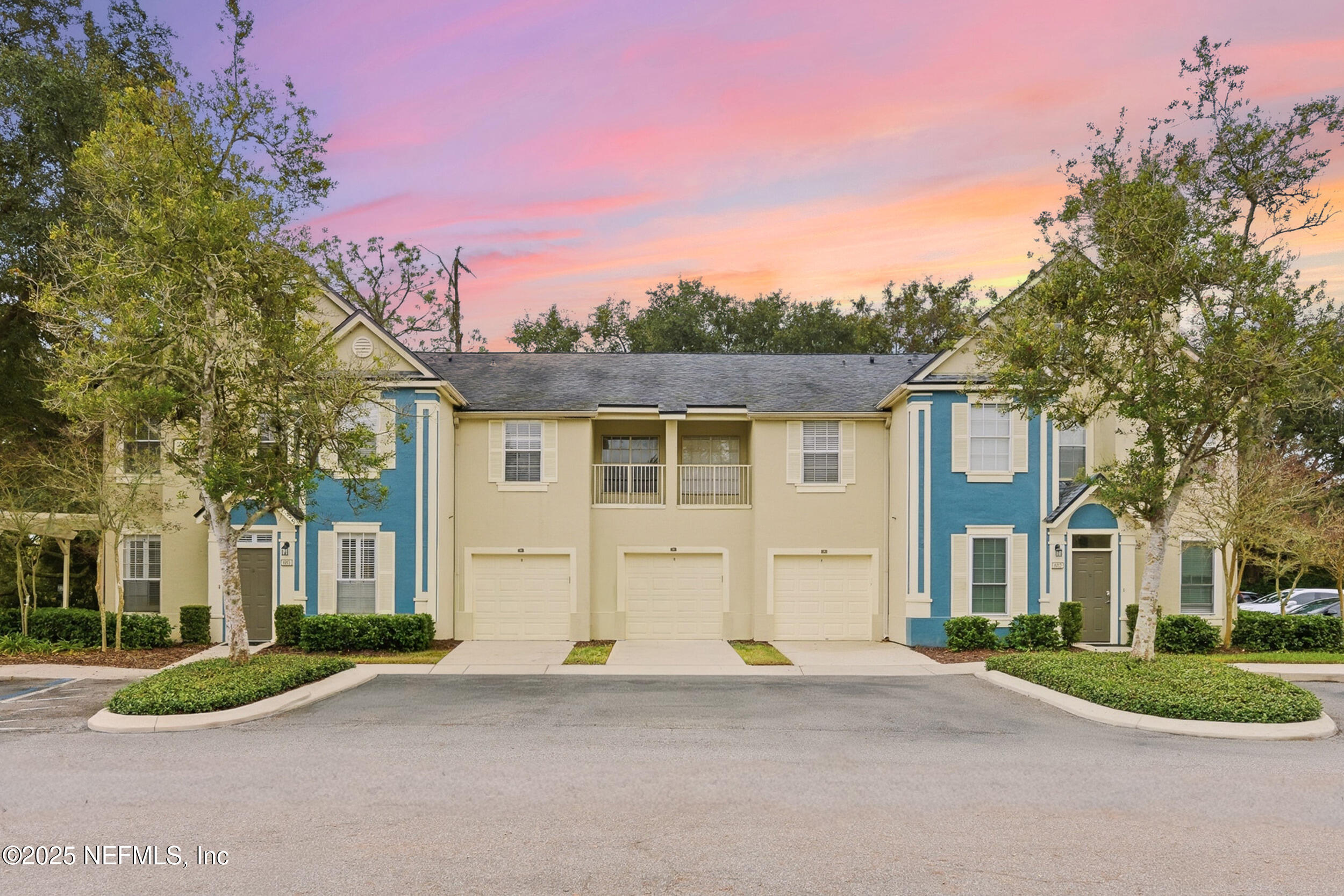 13700 RICHMOND PARK Drive N 607