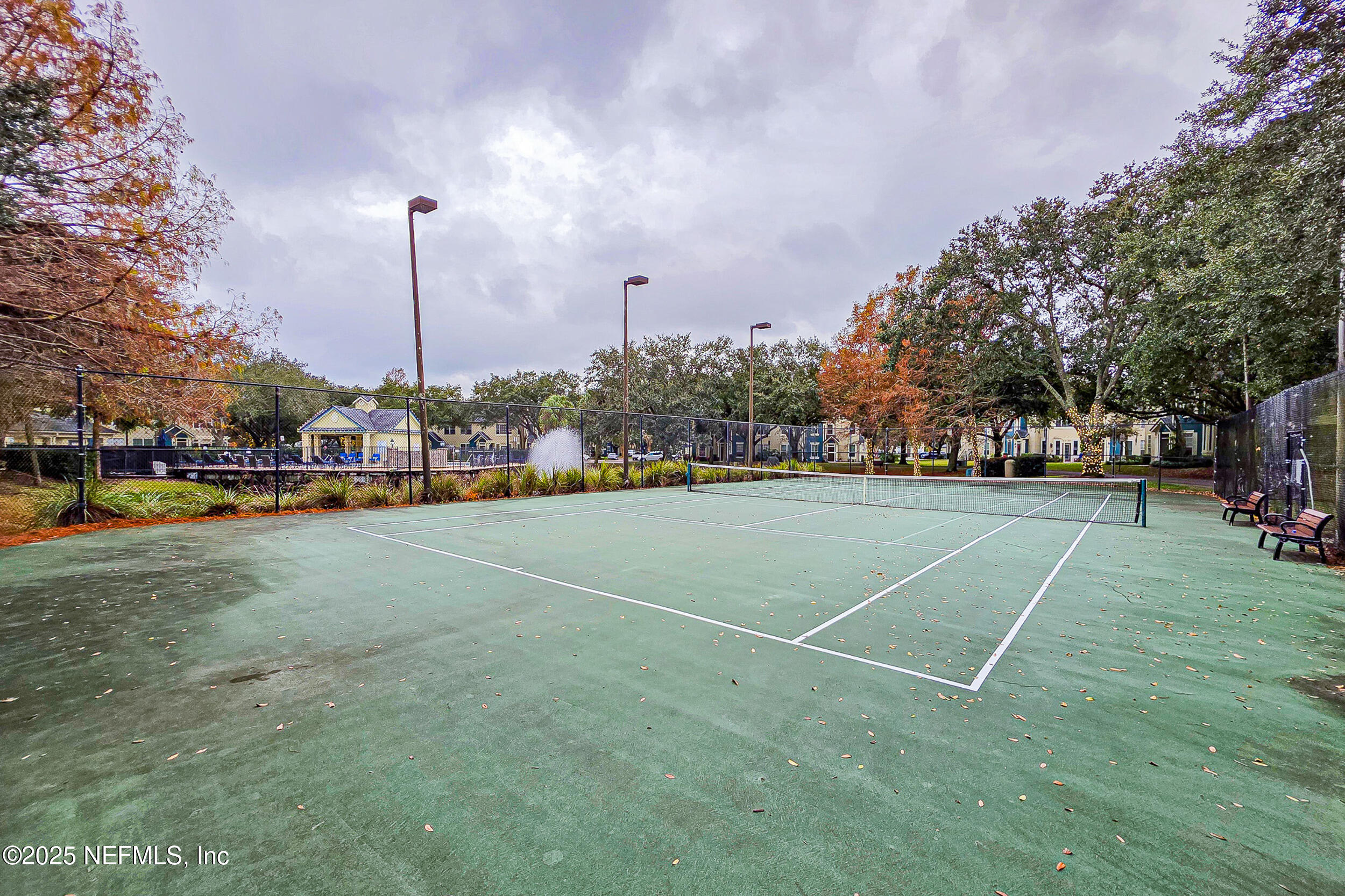 13700 RICHMOND PARK Drive N 607