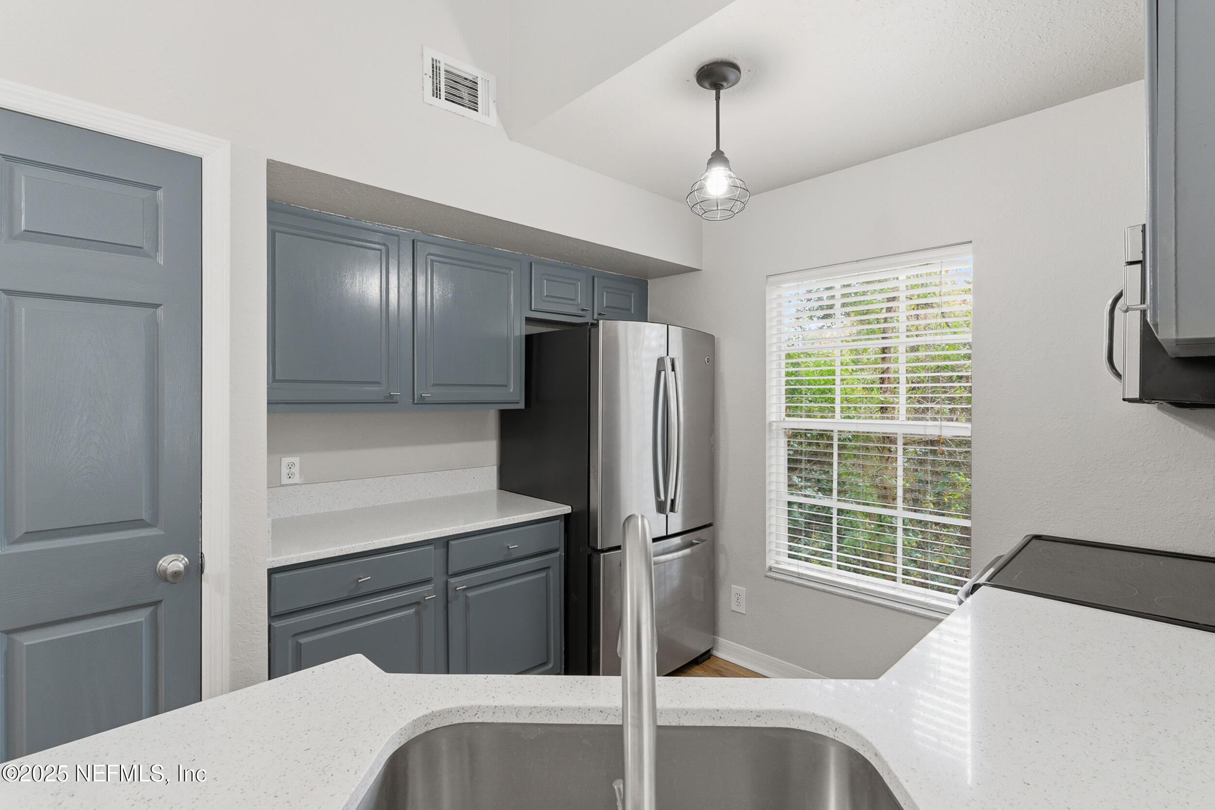 13700 RICHMOND PARK Drive N 607