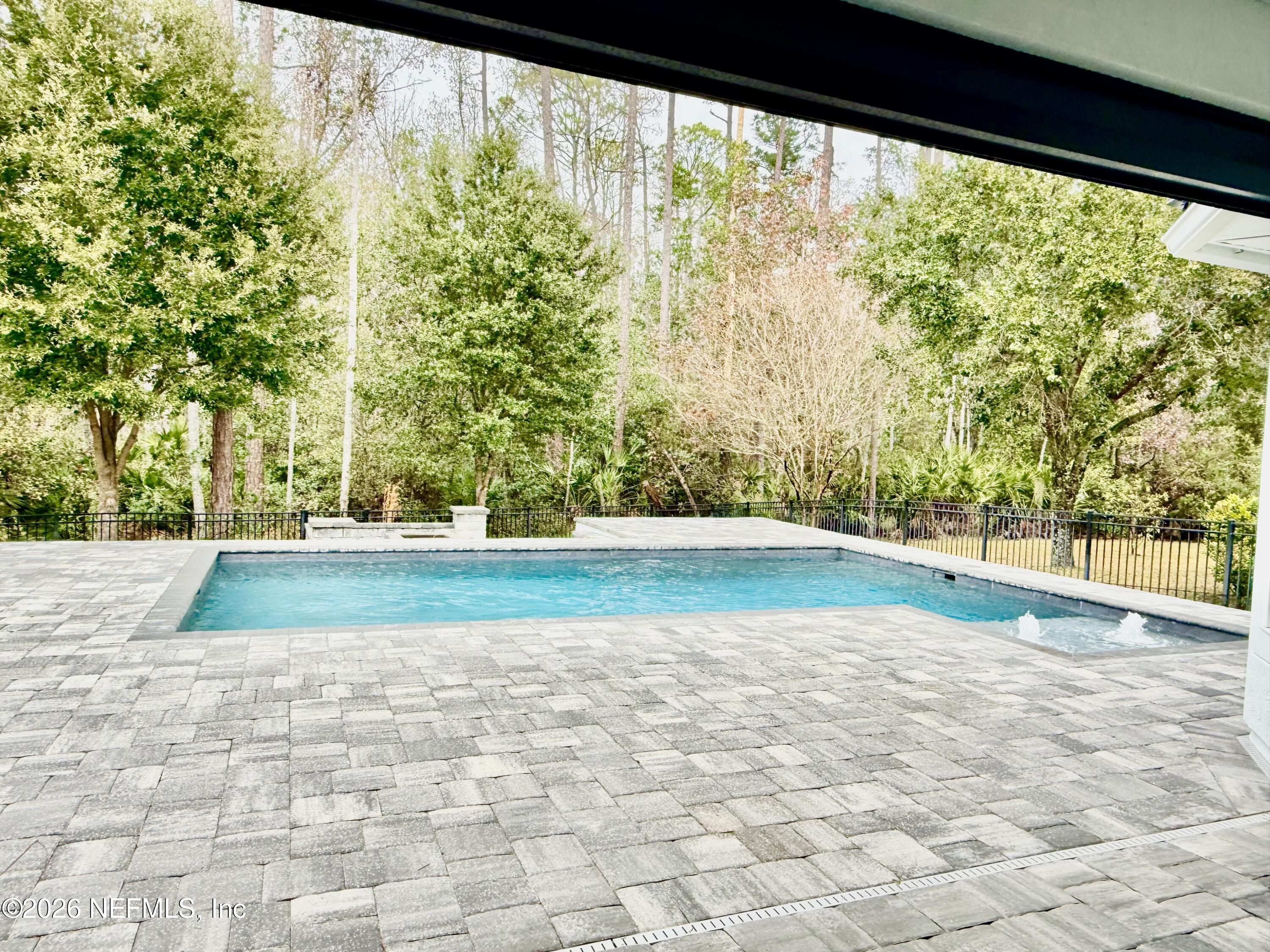 154 KIWI PALM Court
