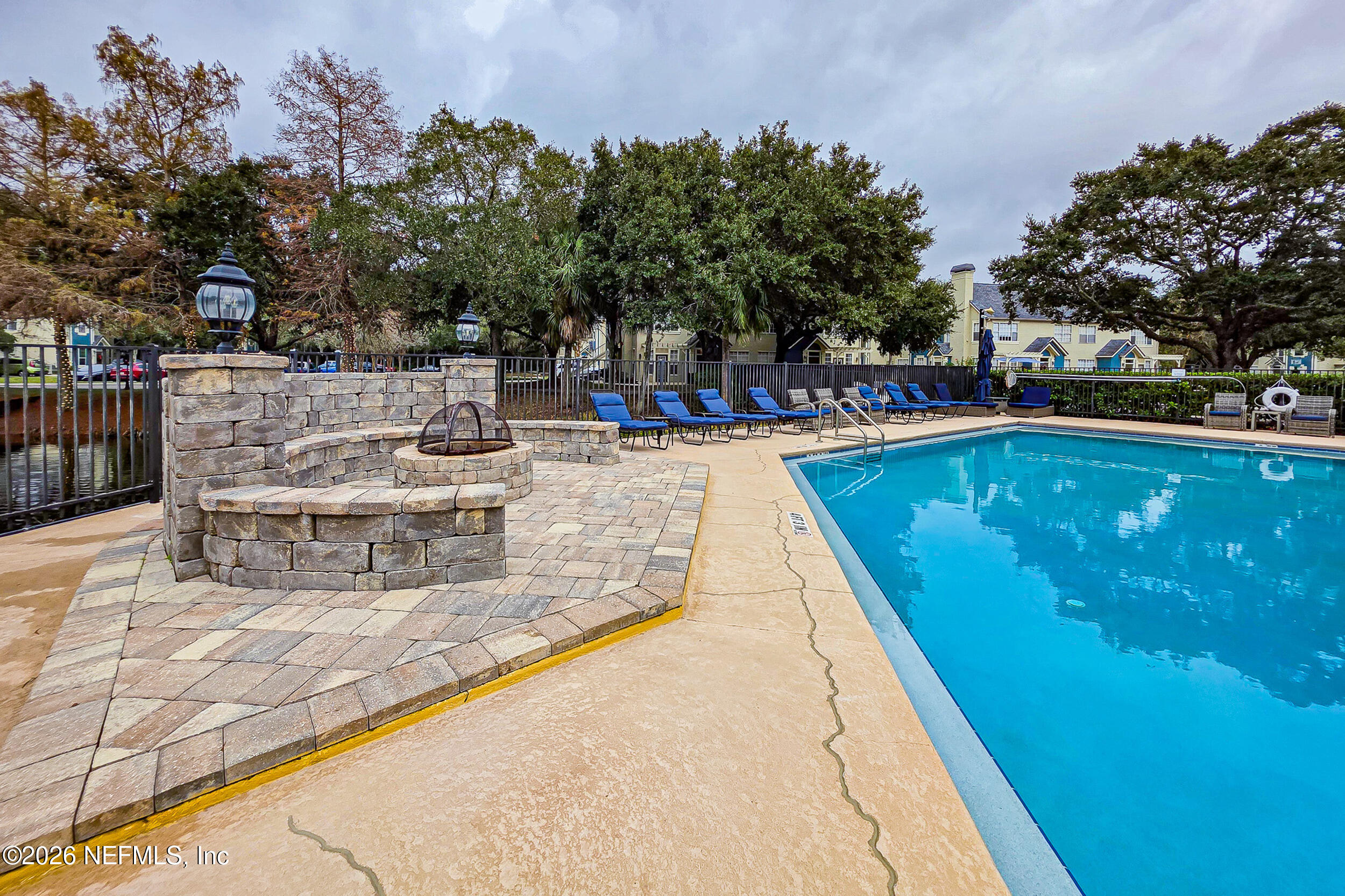 13703 RICHMOND PARK Drive N 3310