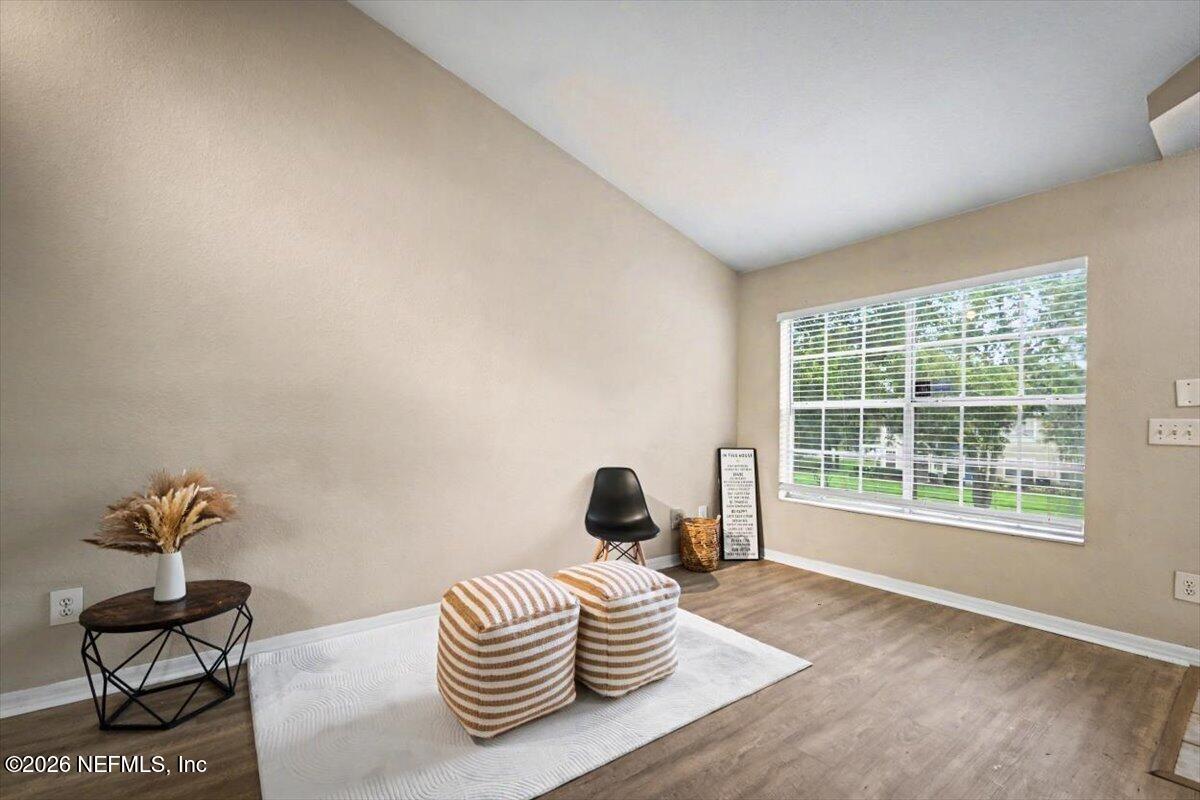 13703 RICHMOND PARK Drive N 3310