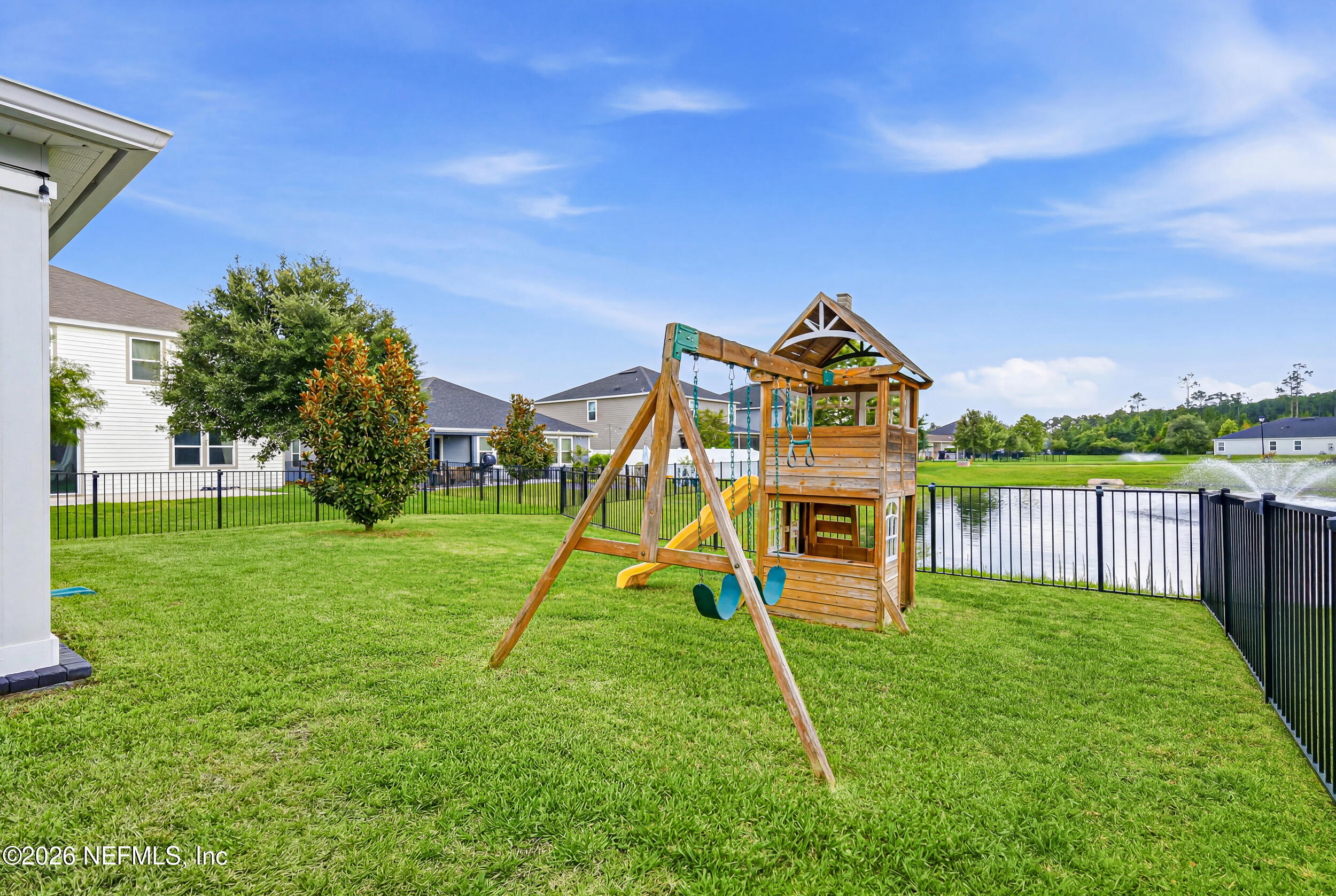 12122 HOPKINTON Court