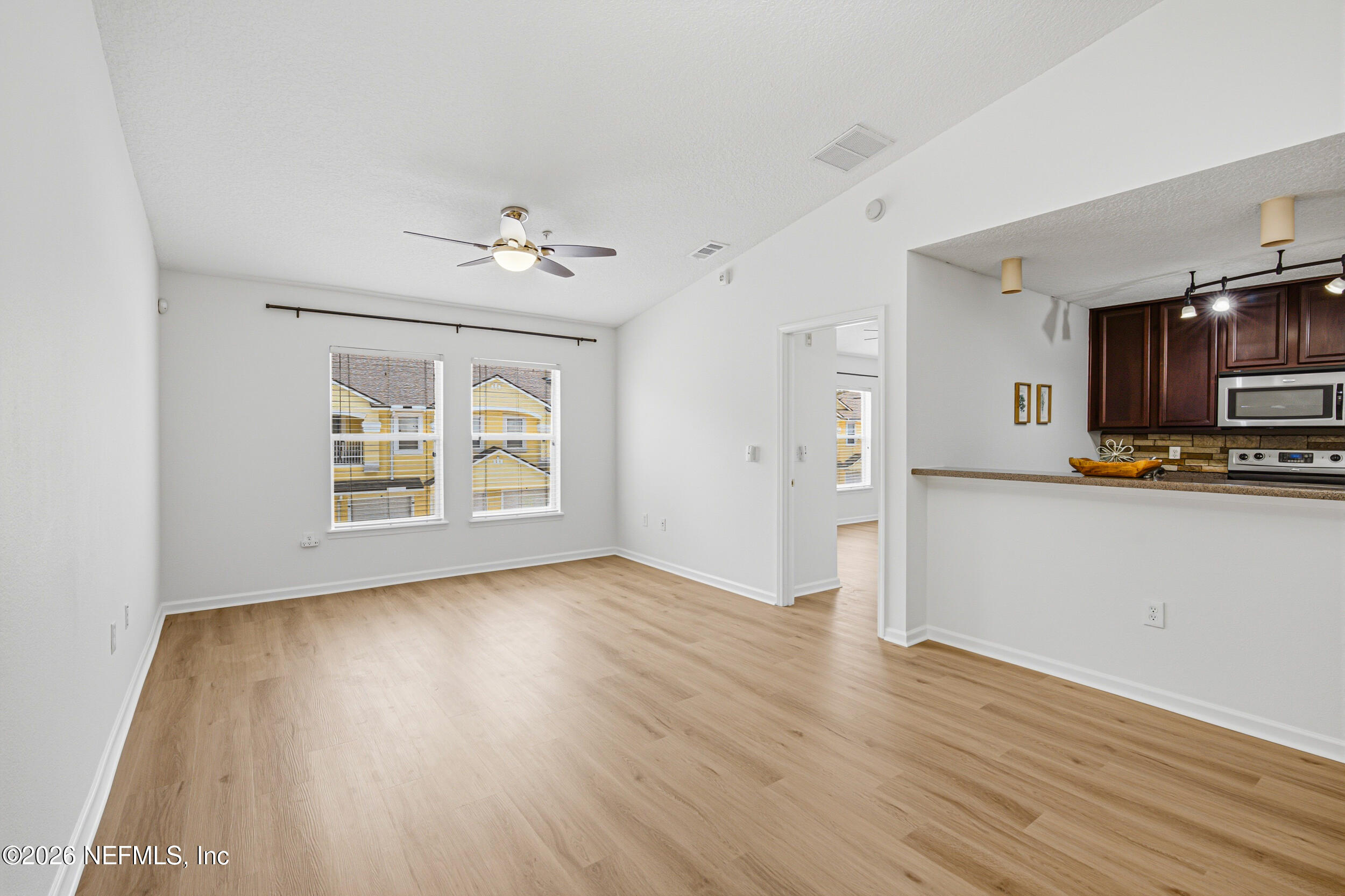13843 HERONS LANDING Way 9