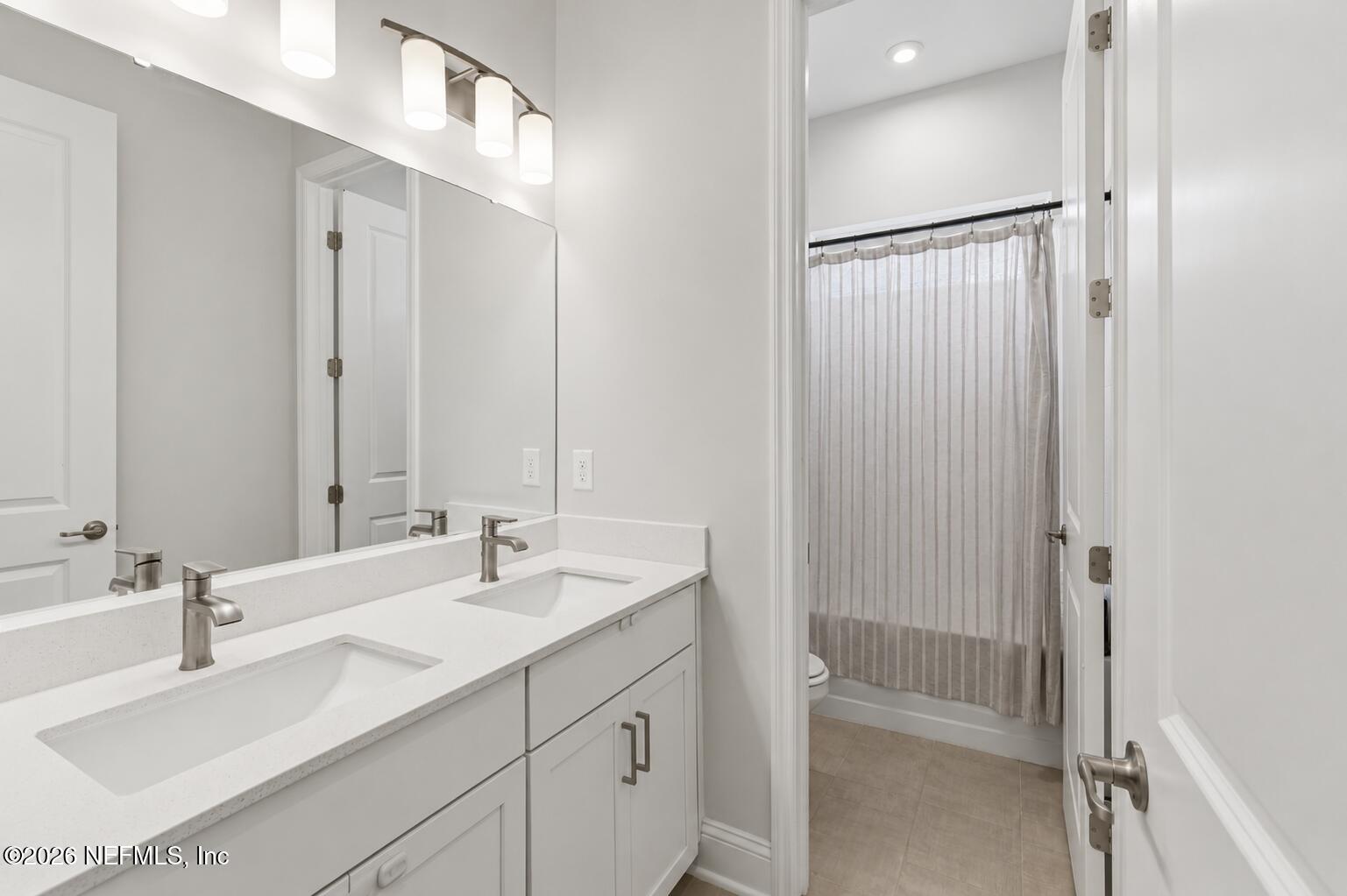 80 WALNUT GLEN Court, St. Johns