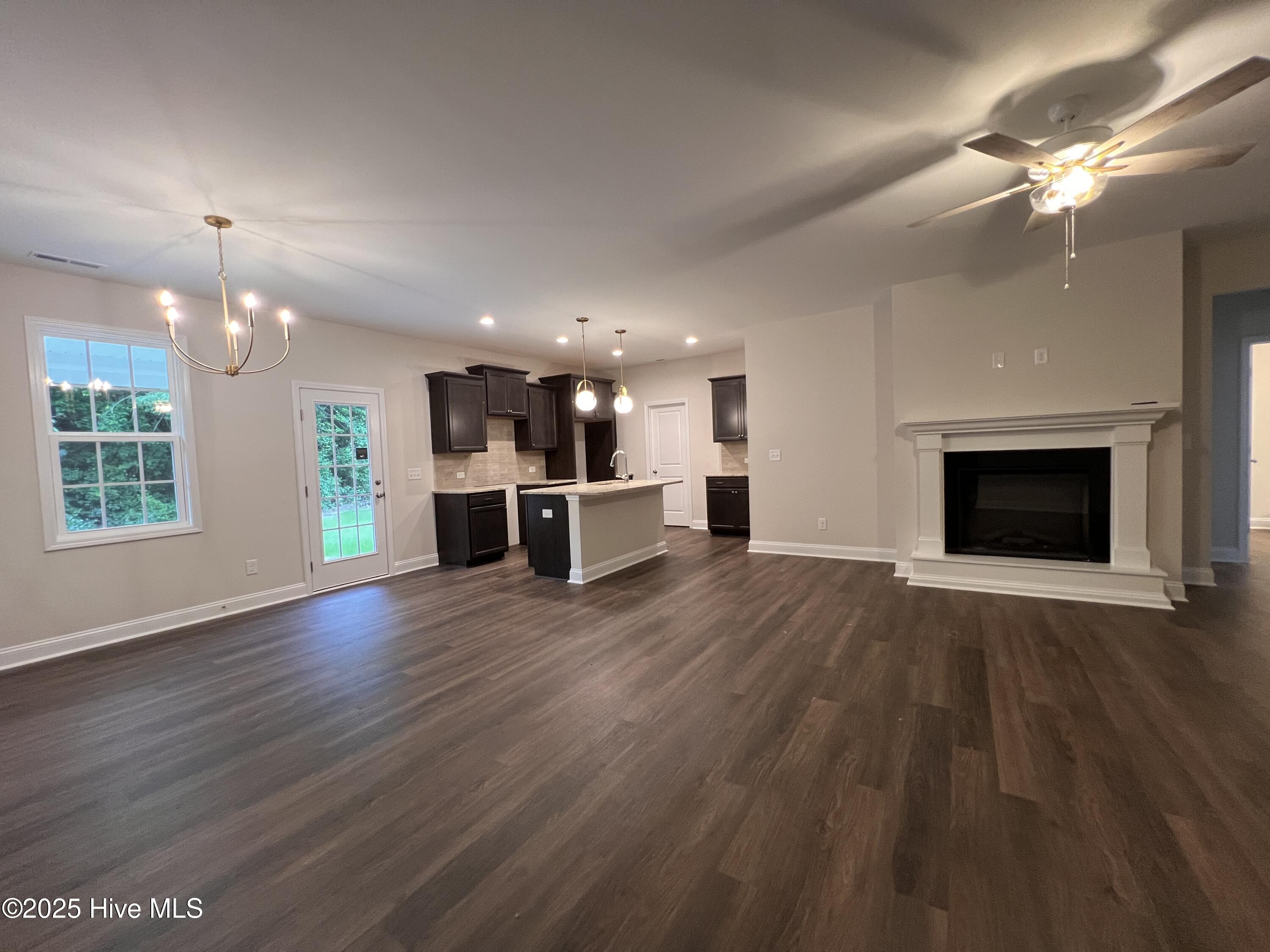 218 Sacksonia Street