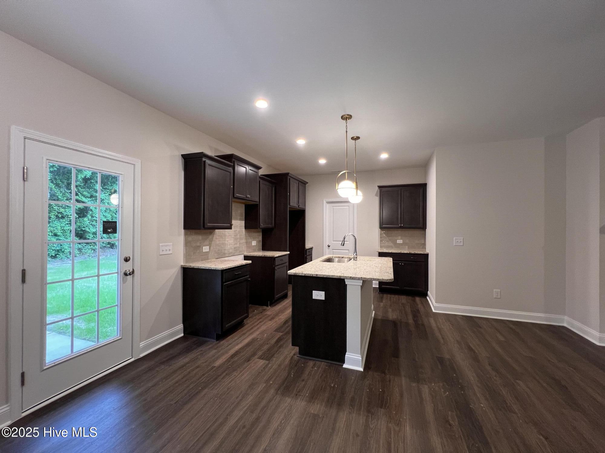 218 Sacksonia Street