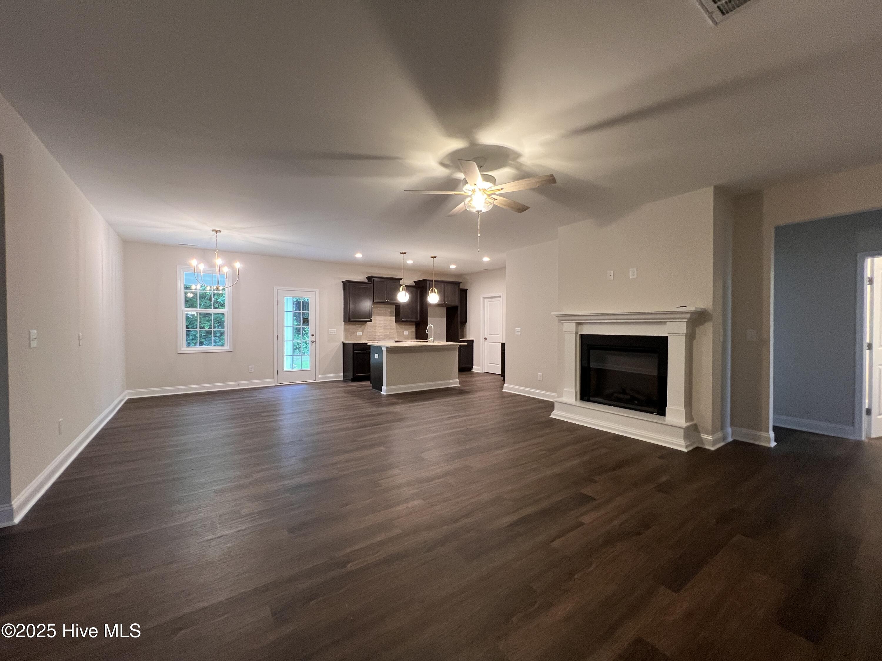 218 Sacksonia Street