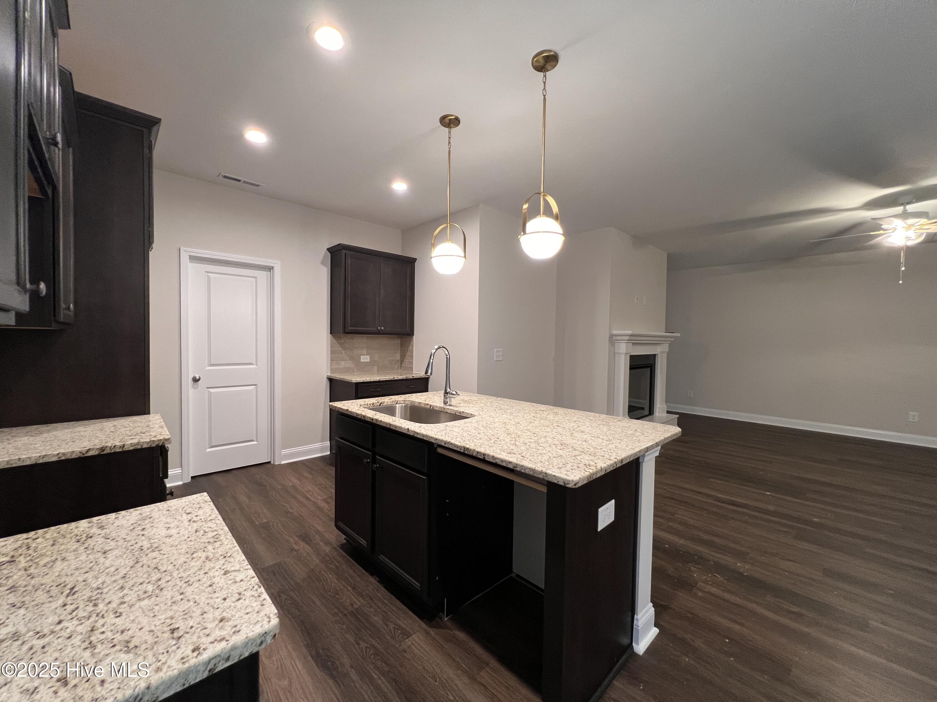 218 Sacksonia Street