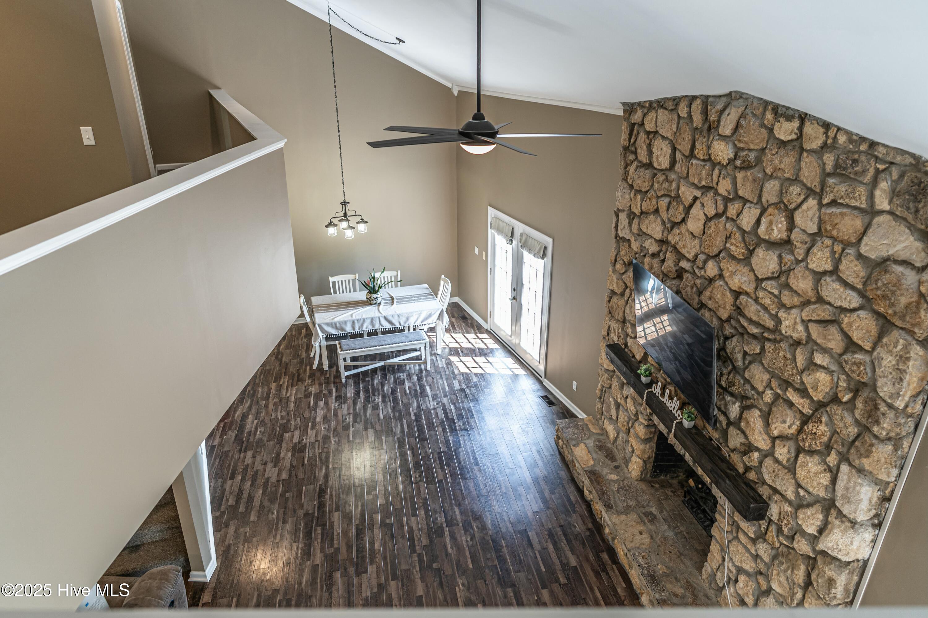 124 Shenandoah Road E