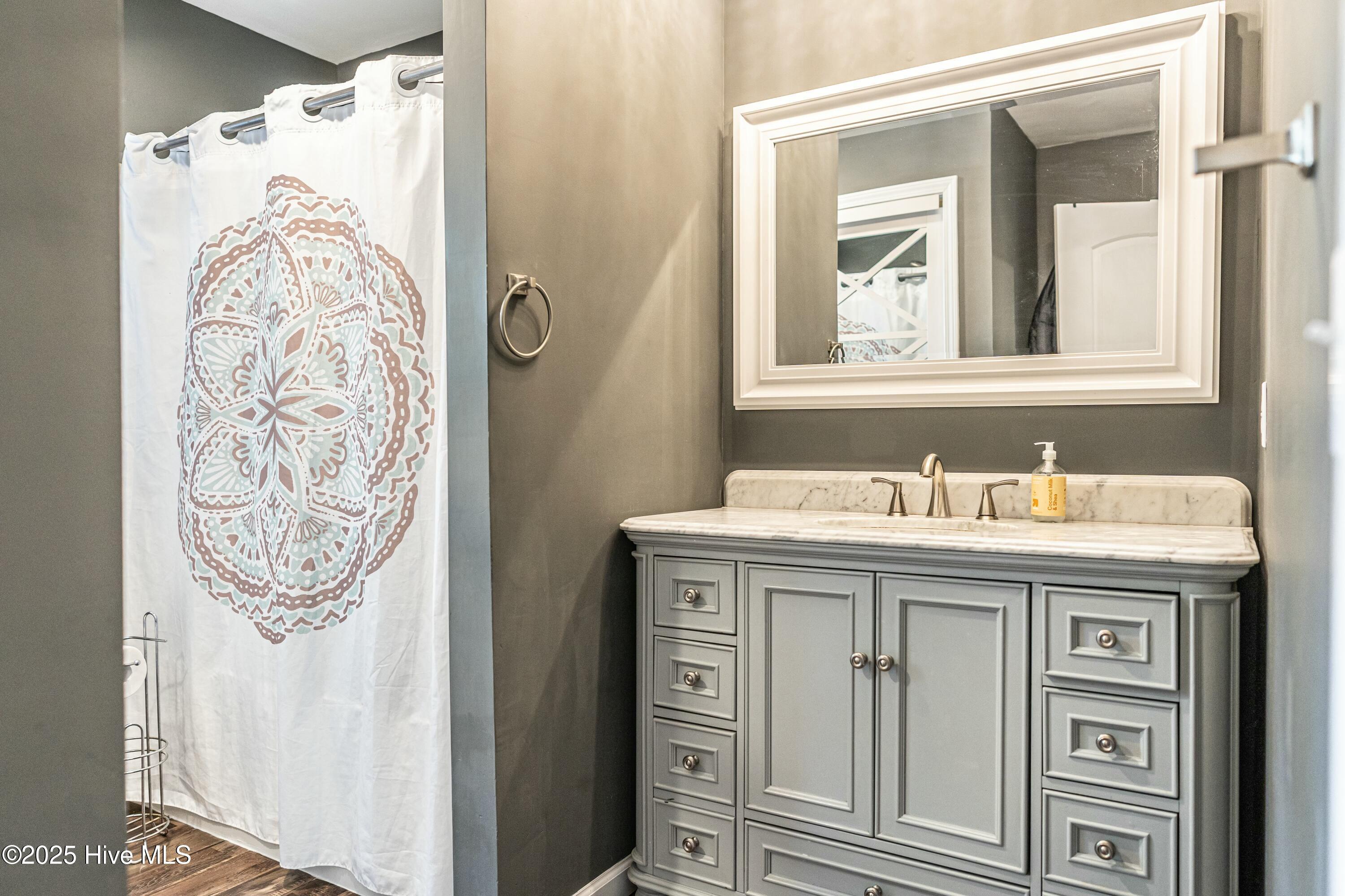 124 Shenandoah Road E