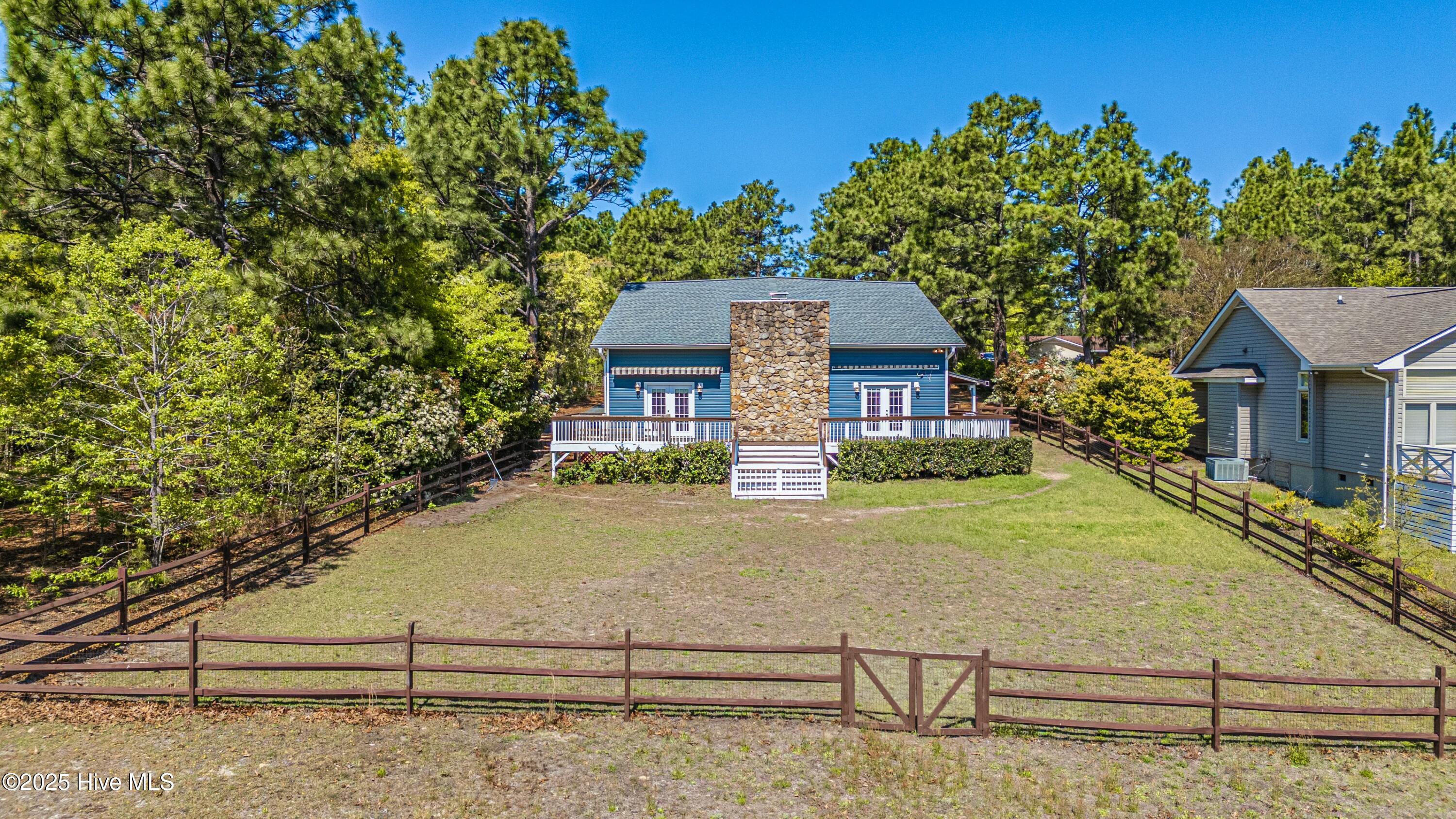 124 Shenandoah Road E