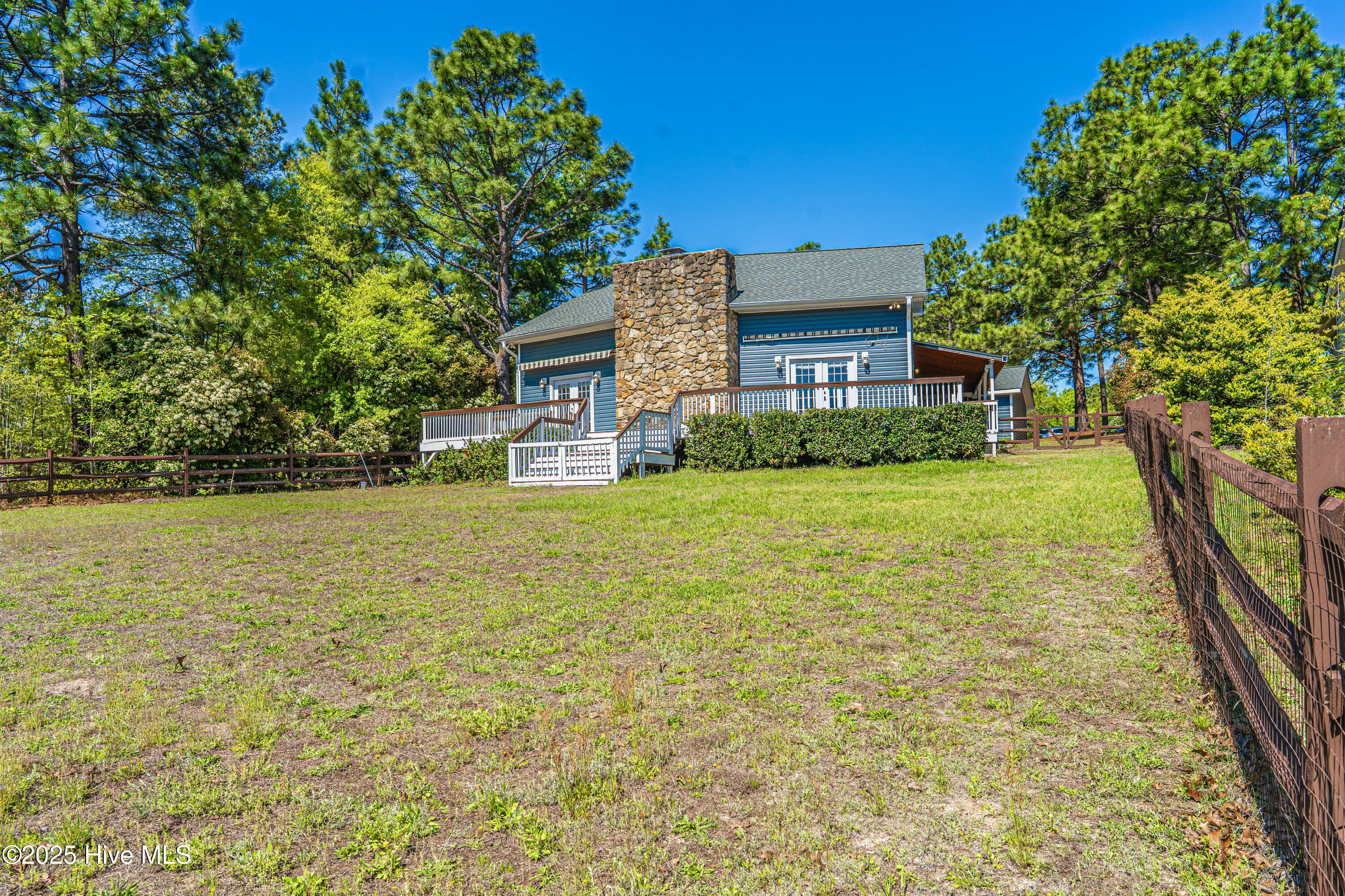124 Shenandoah Road E