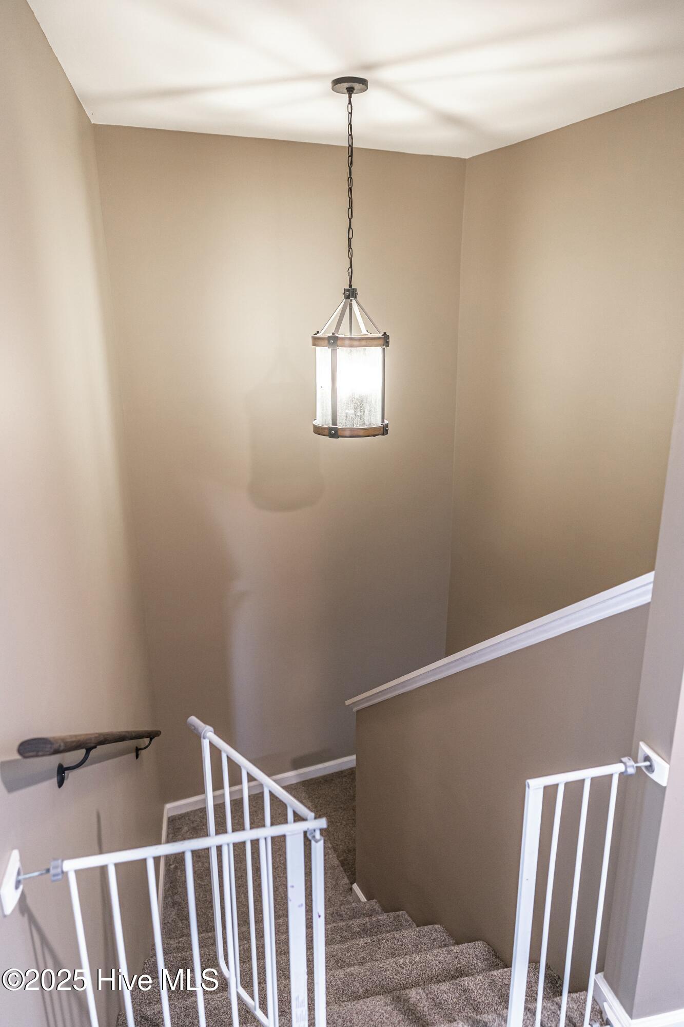 124 Shenandoah Road E