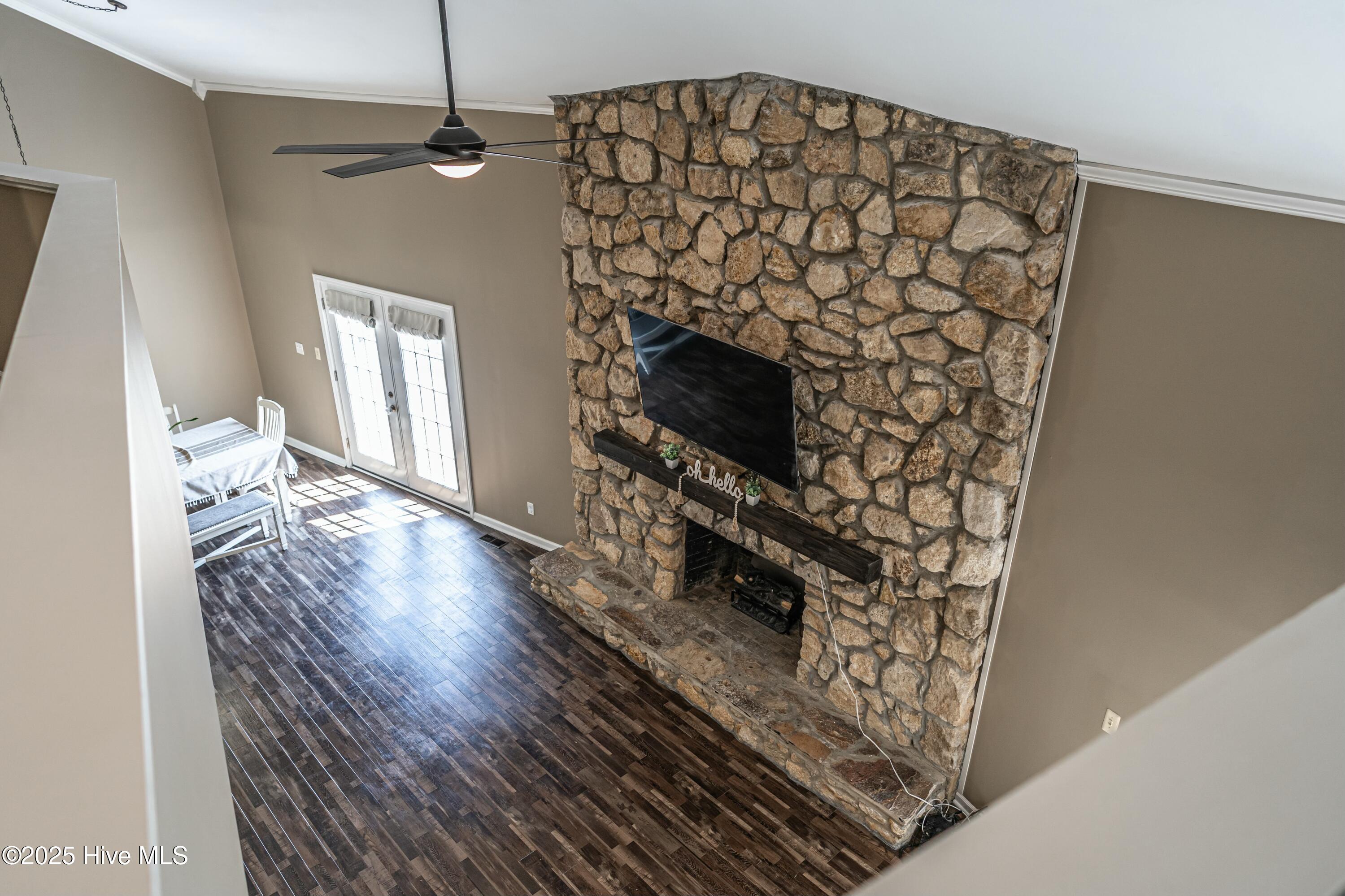 124 Shenandoah Road E