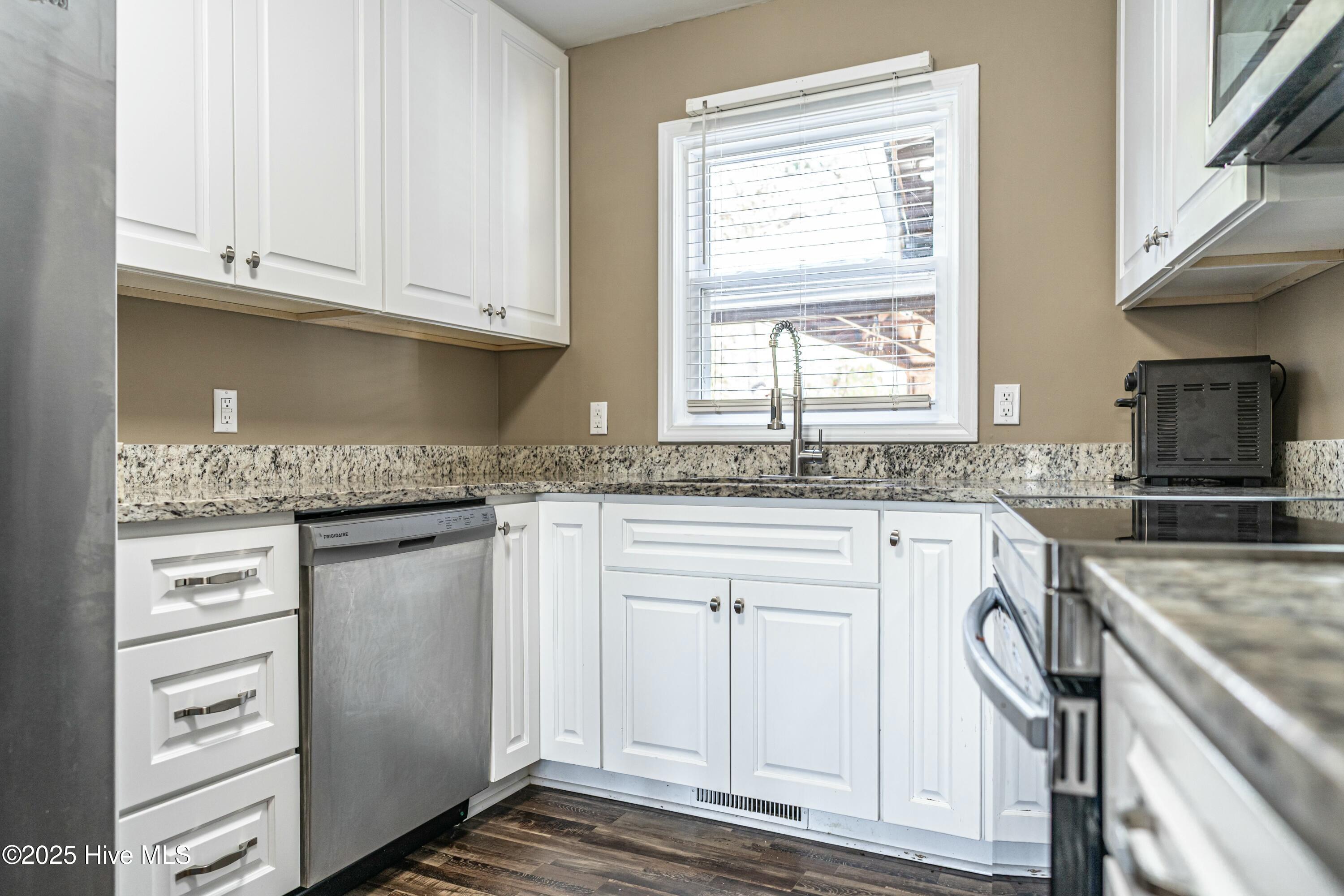 124 Shenandoah Road E