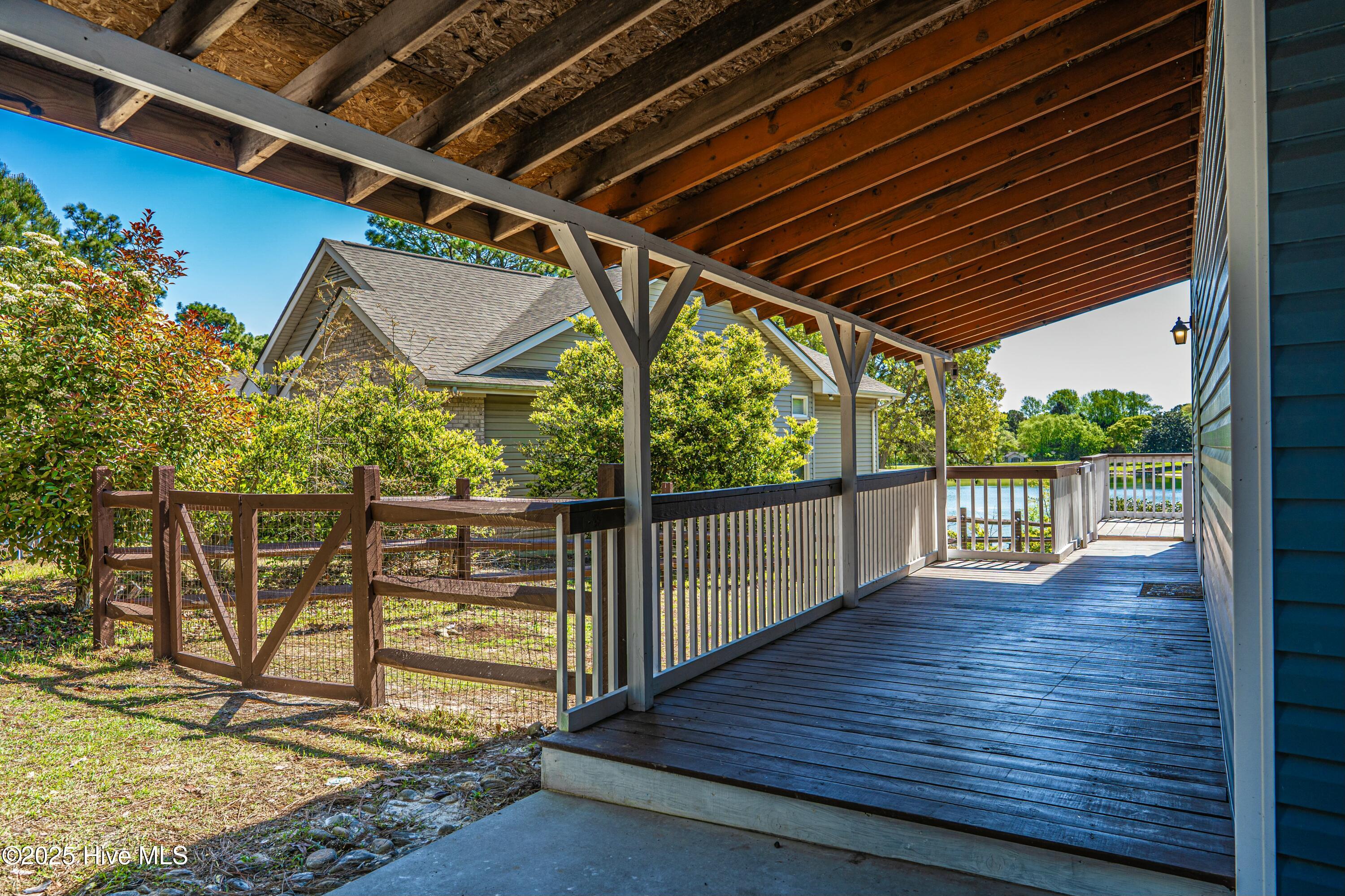124 Shenandoah Road E