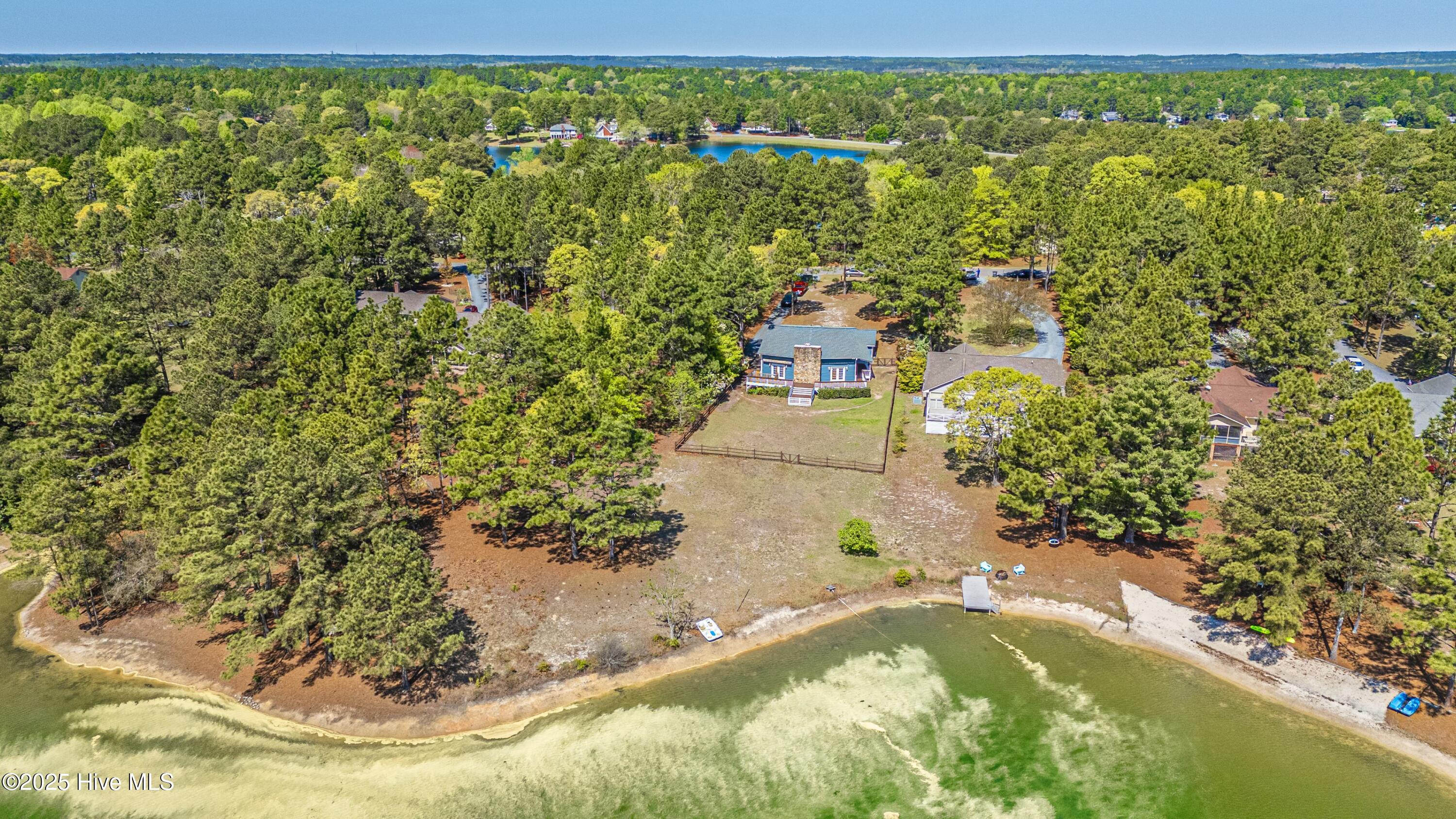 124 Shenandoah Road E