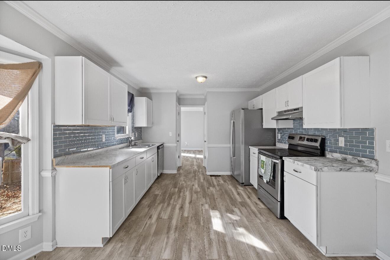 999 Flintwood Road