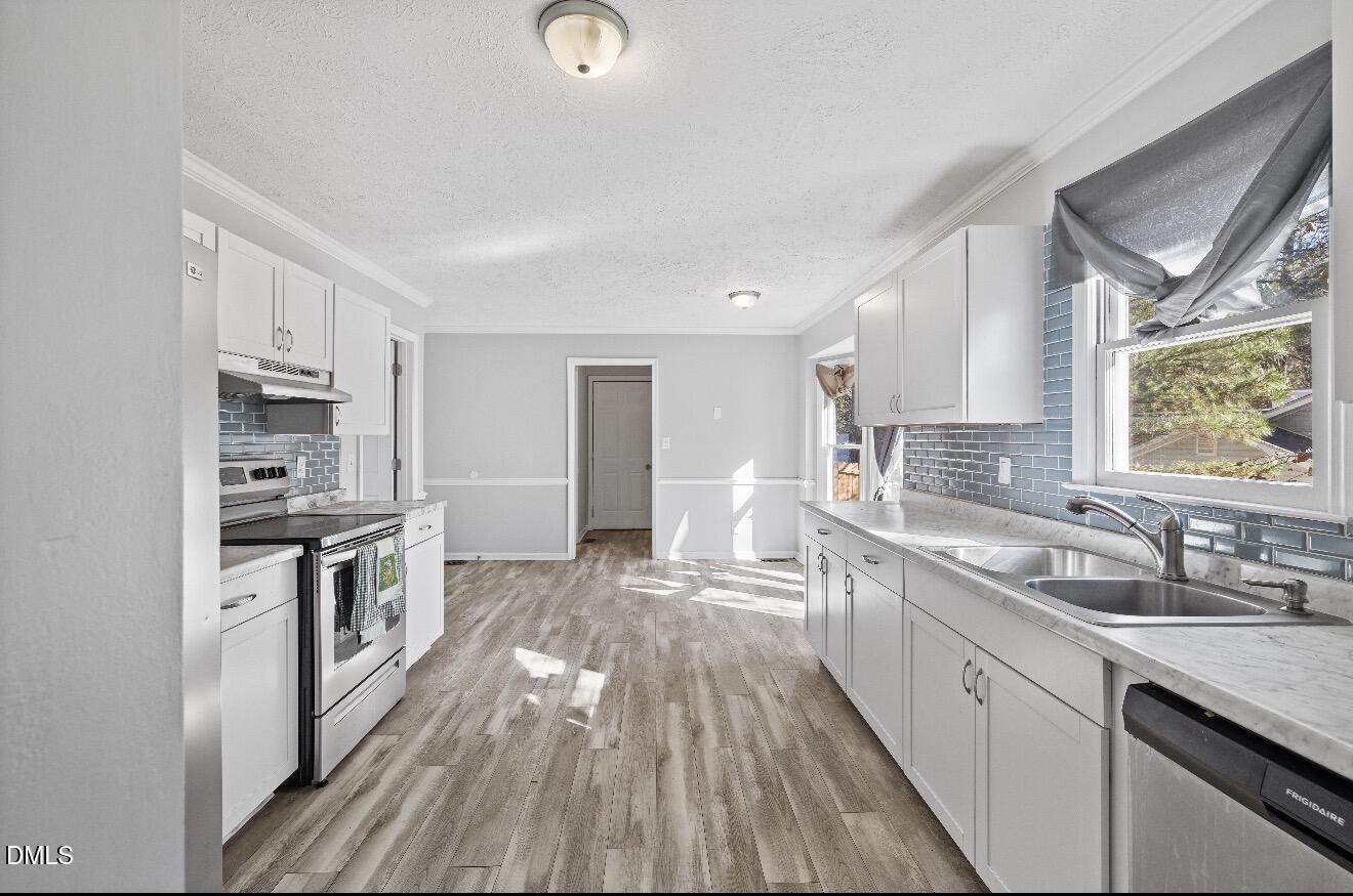 999 Flintwood Road