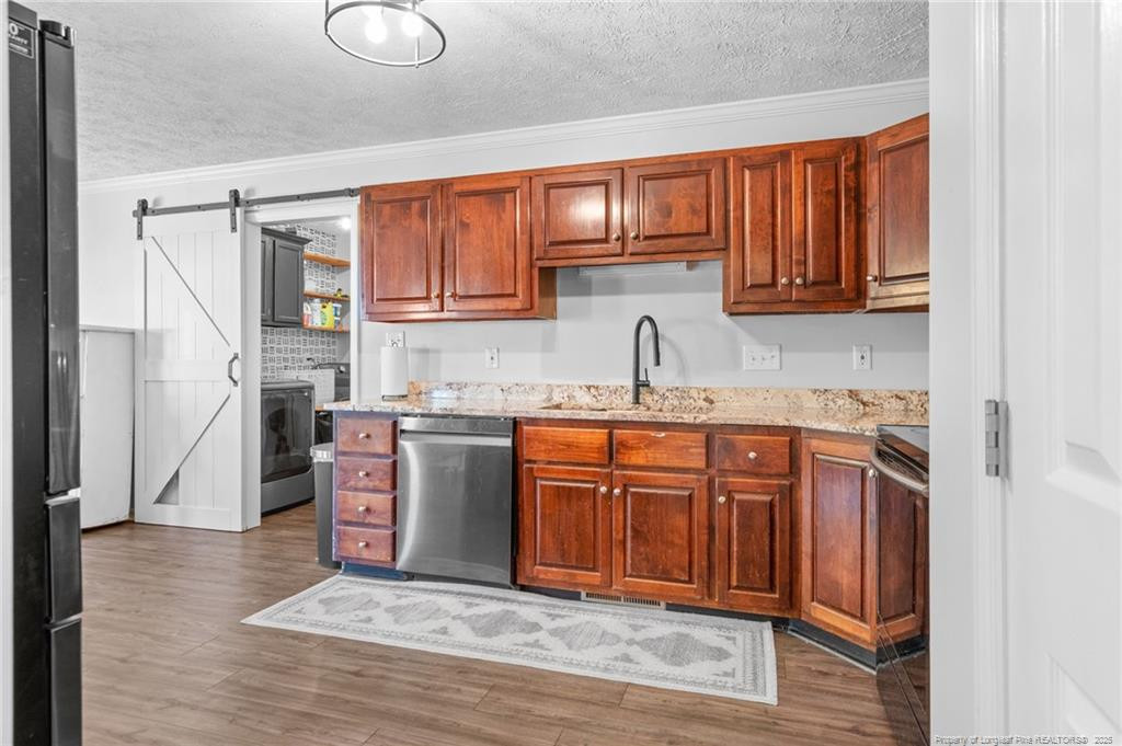 1044 Alexwood Drive