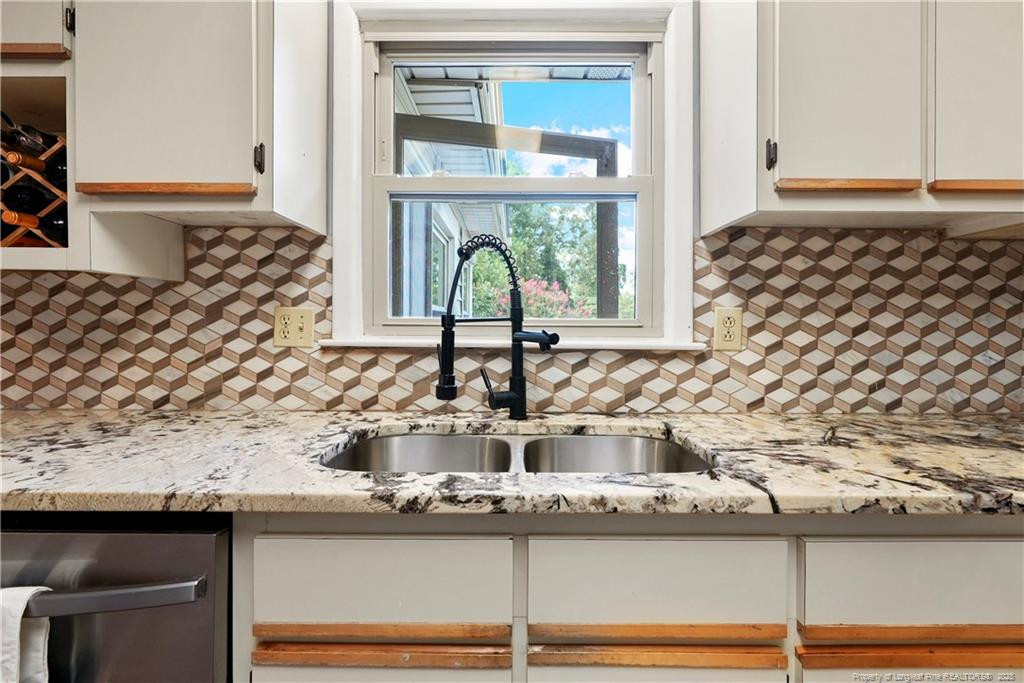 6465 Freeport Road, Fayetteville