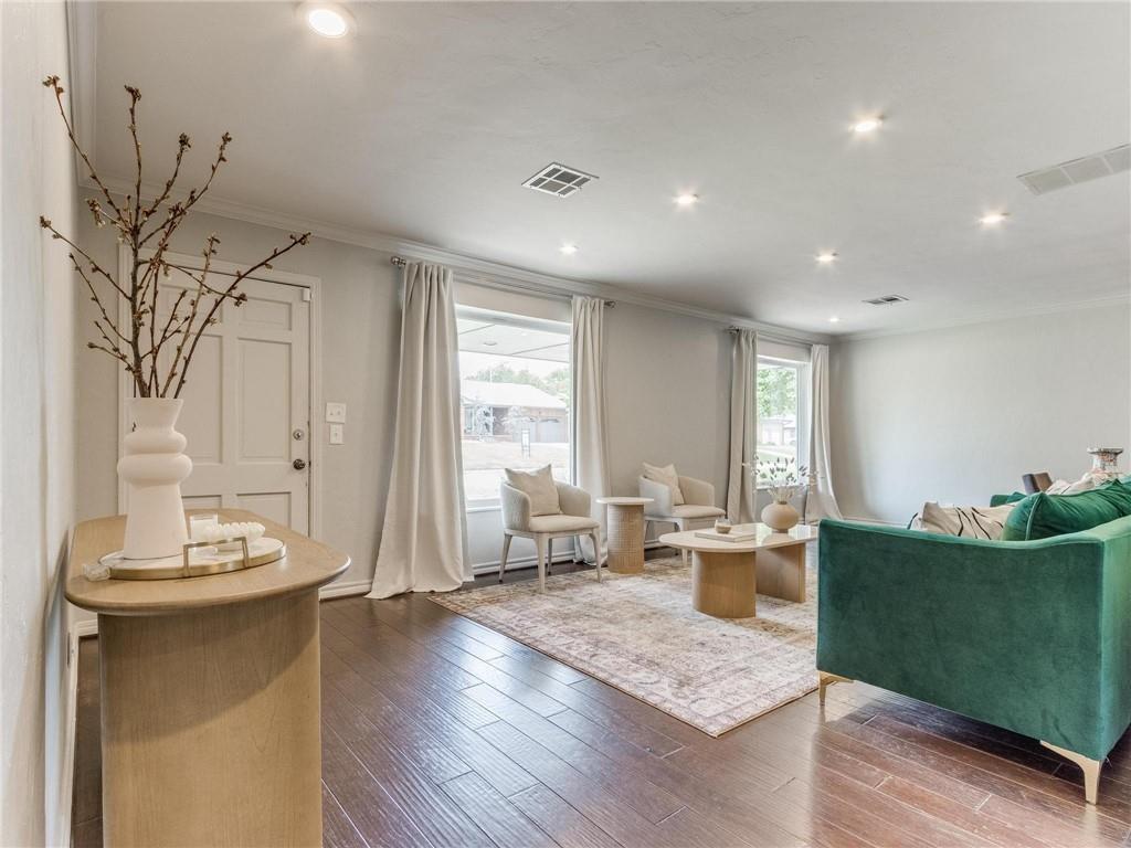 2613 NW 67th Street