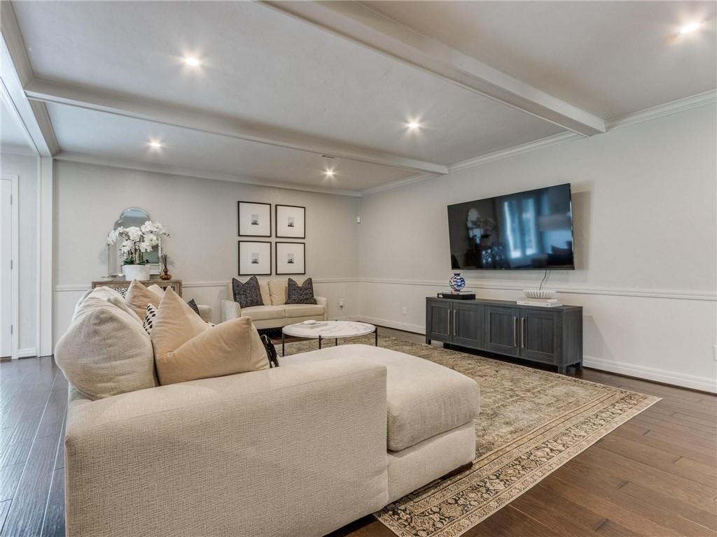 2613 NW 67th Street