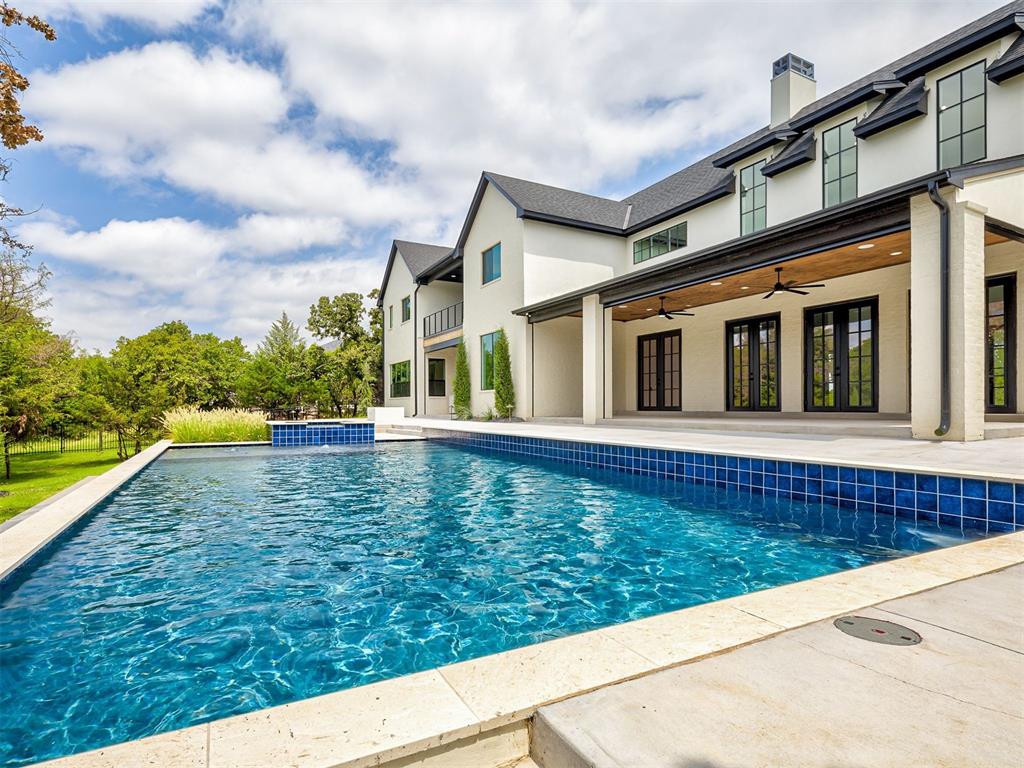 14101 Shoreline Boulevard