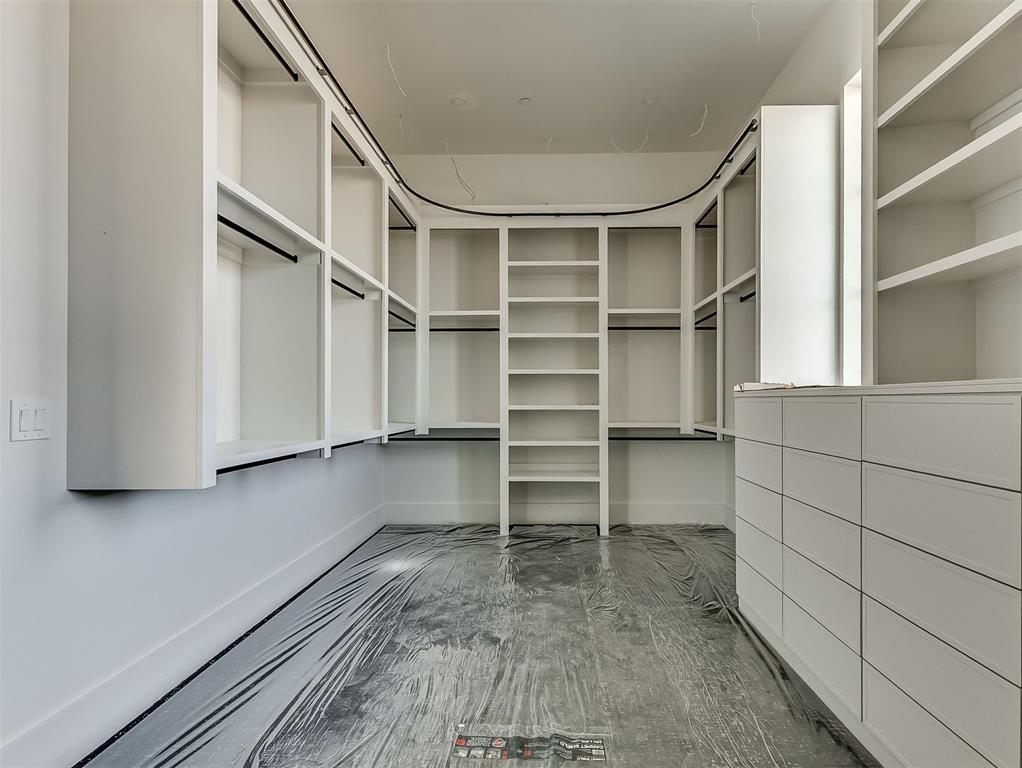 13908 Hillside Circle