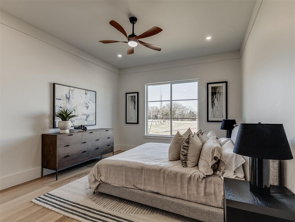 13908 Hillside Circle