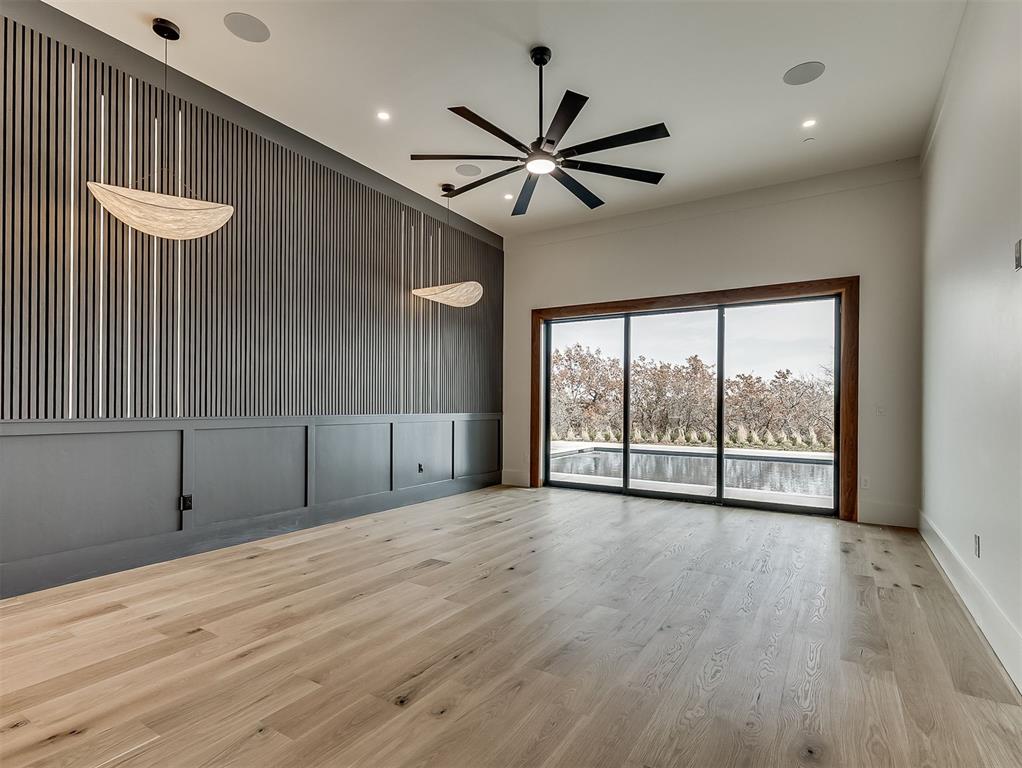 13908 Hillside Circle