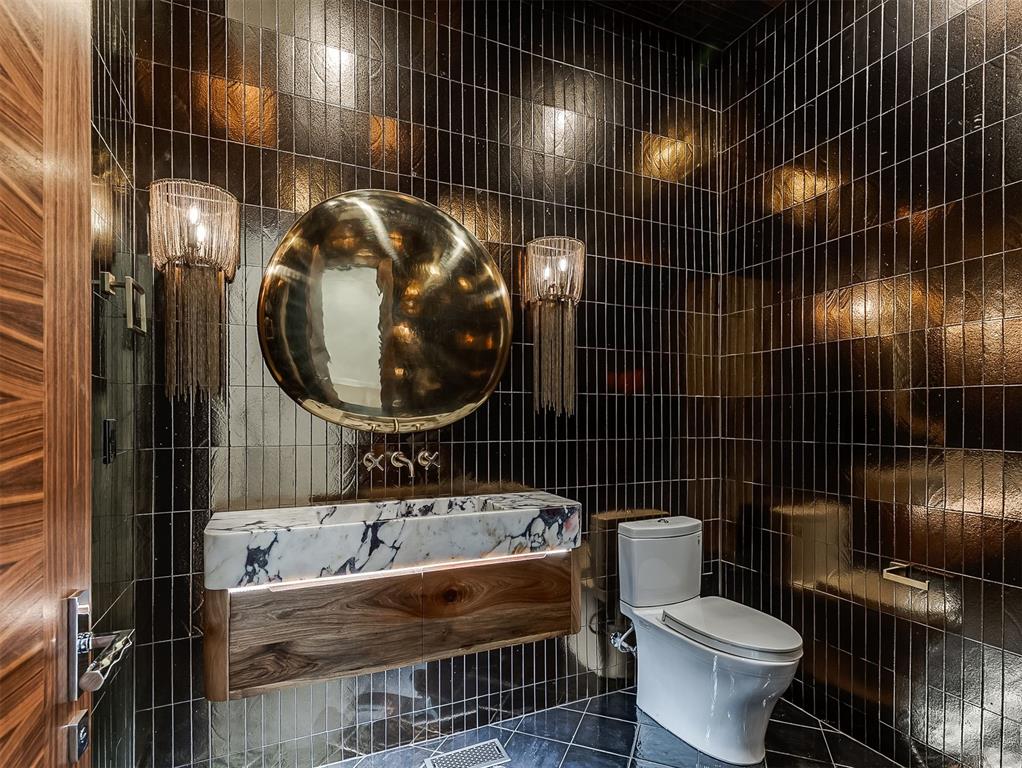 13908 Hillside Circle