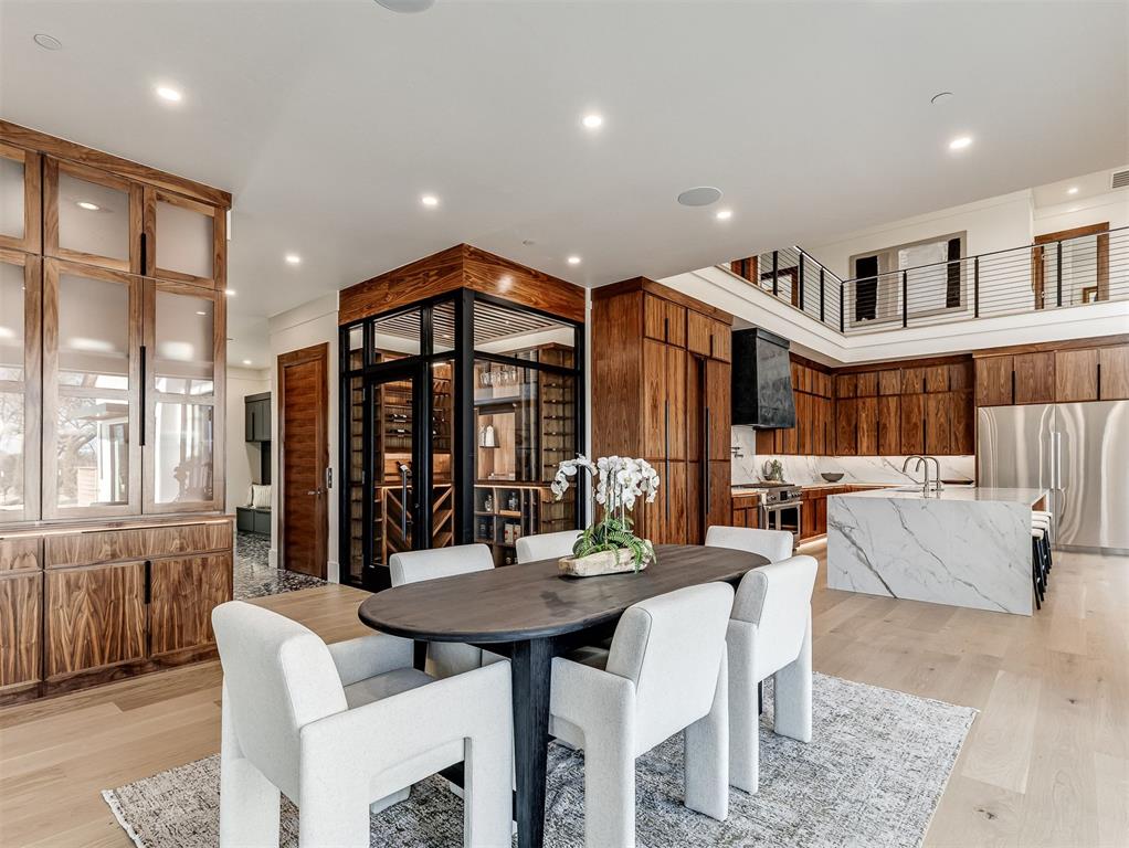 13908 Hillside Circle