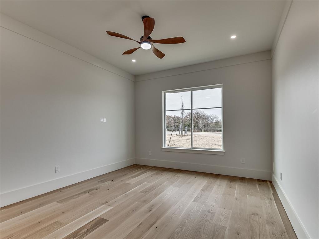 13908 Hillside Circle