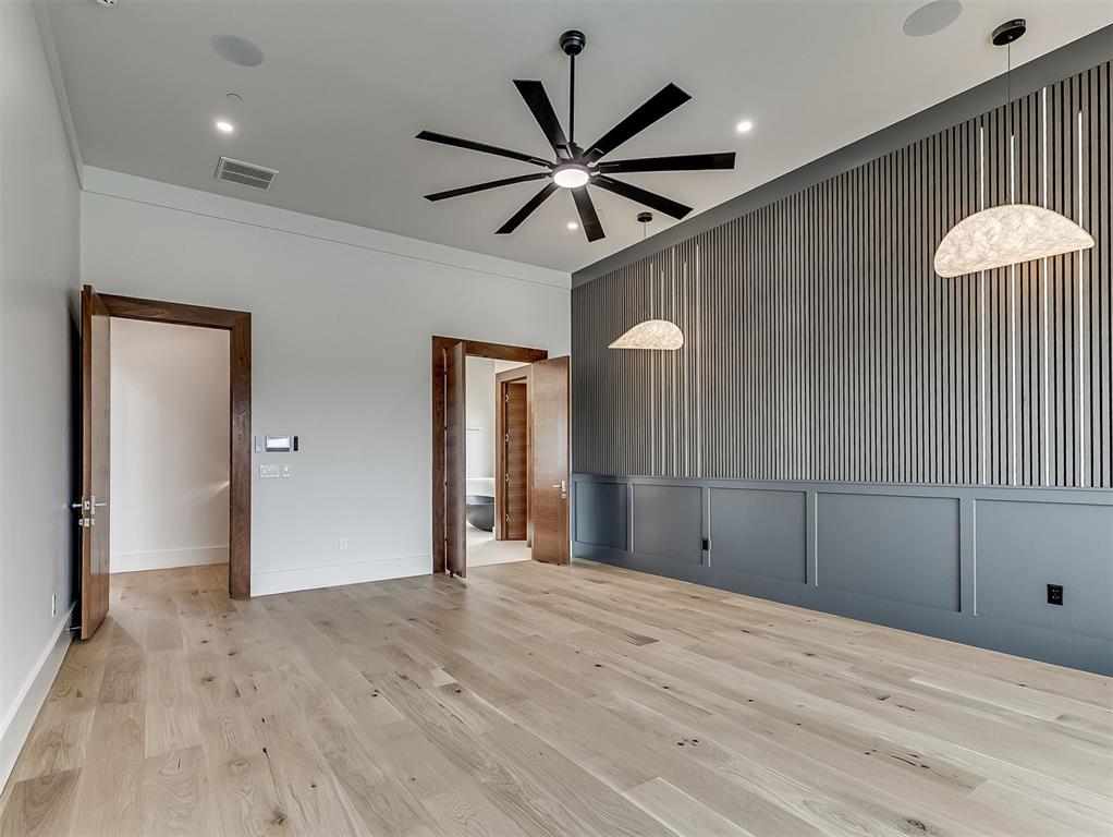 13908 Hillside Circle