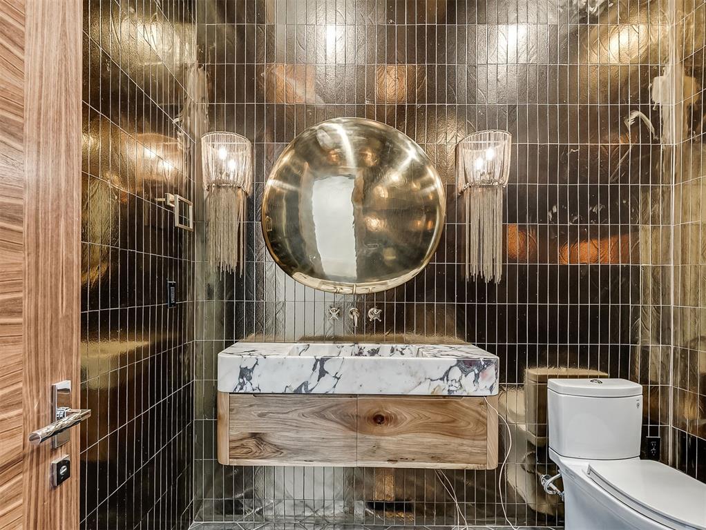 13908 Hillside Circle