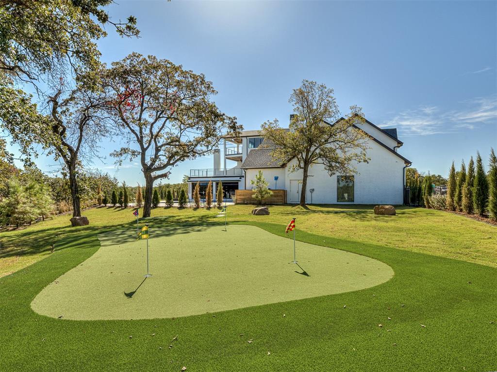 13908 Hillside Circle