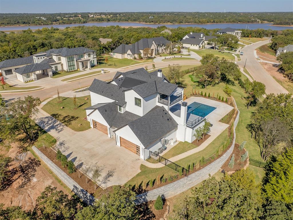 13908 Hillside Circle