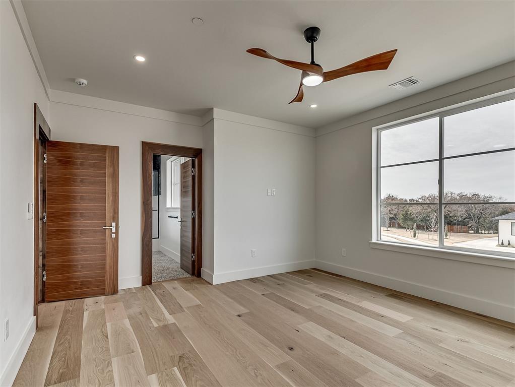 13908 Hillside Circle