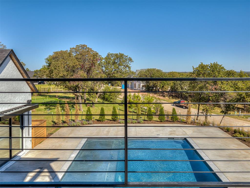 13908 Hillside Circle