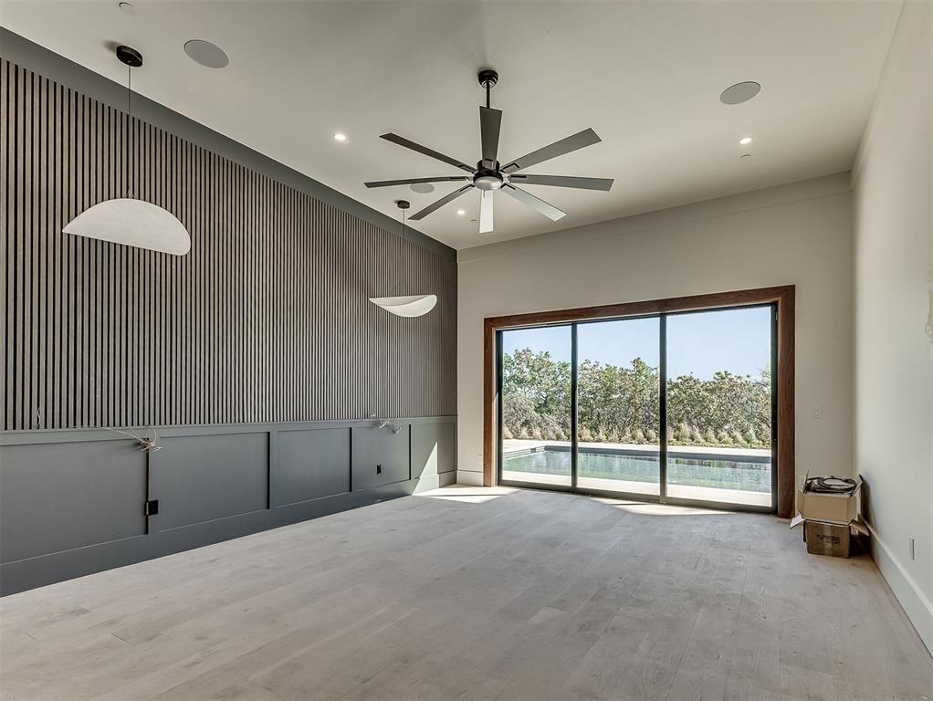 13908 Hillside Circle