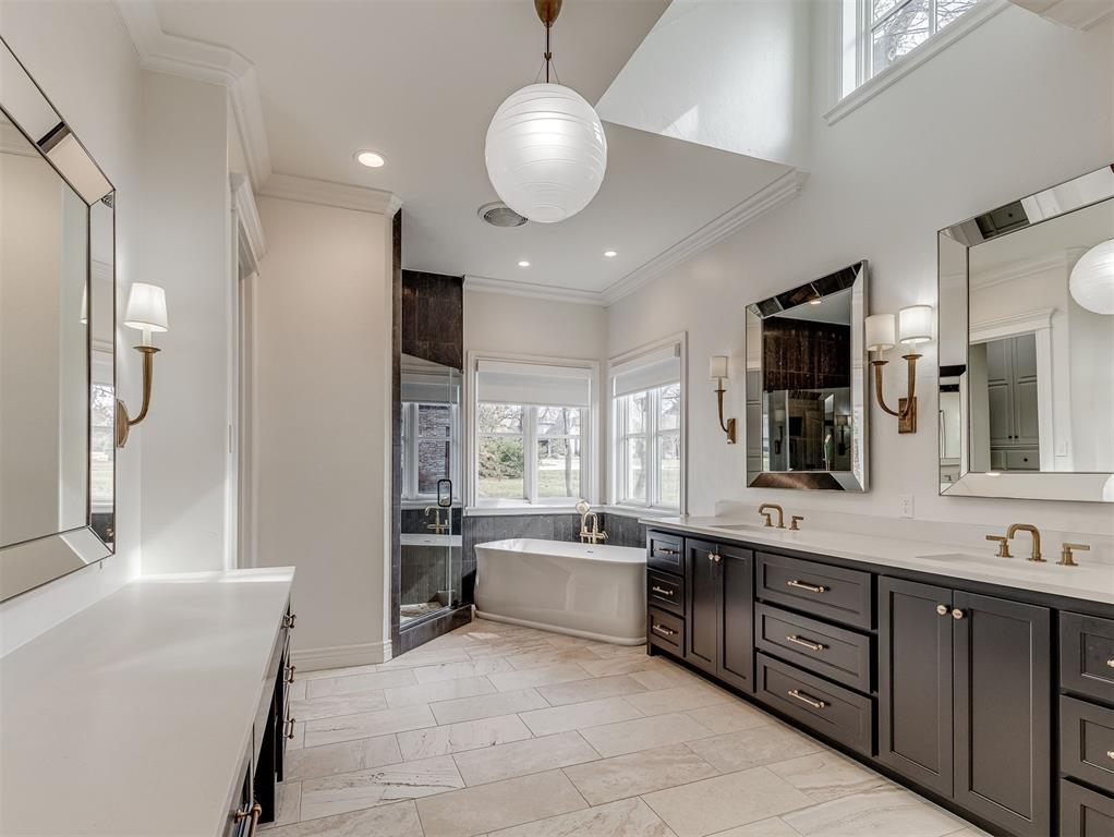 6501 Oak Heritage Trail