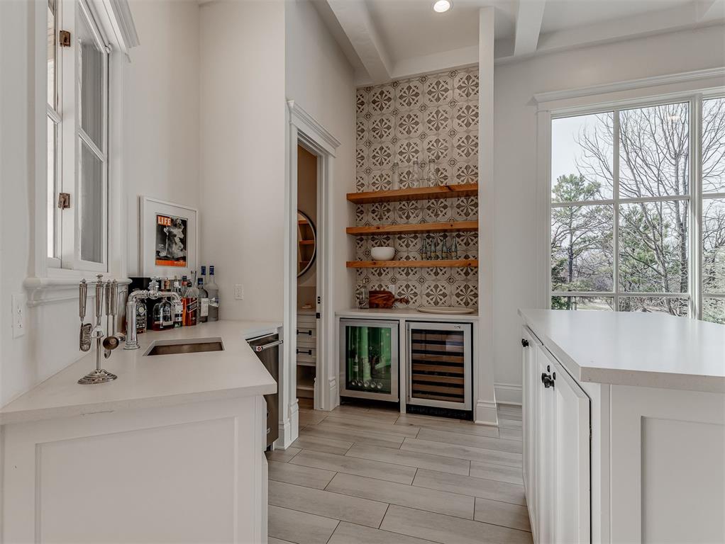 6501 Oak Heritage Trail