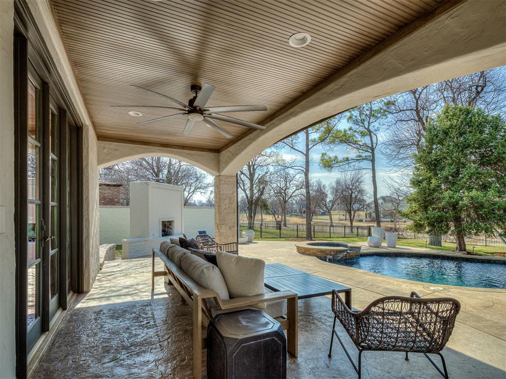 6501 Oak Heritage Trail